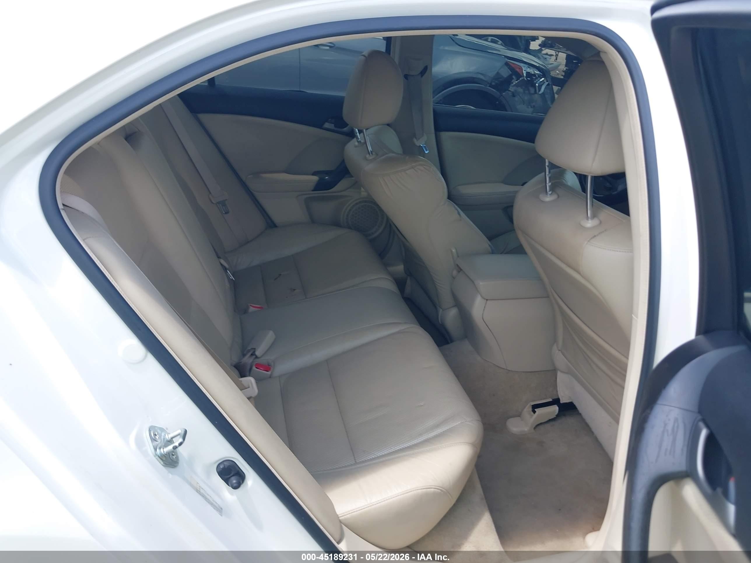 2010 Acura Tsx 2.4 White vin: JH4CU2F63AC006320