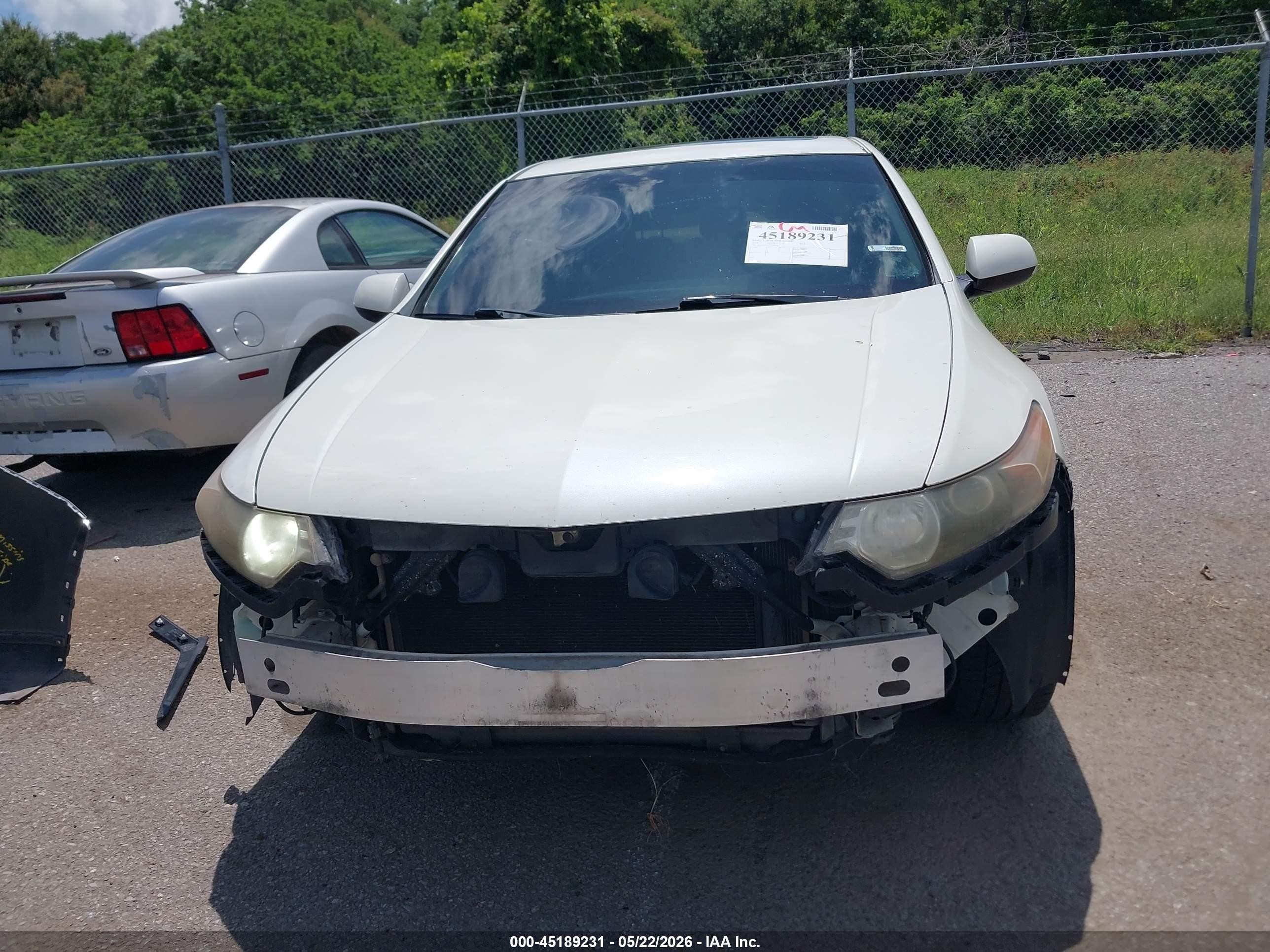 2010 Acura Tsx 2.4 White vin: JH4CU2F63AC006320