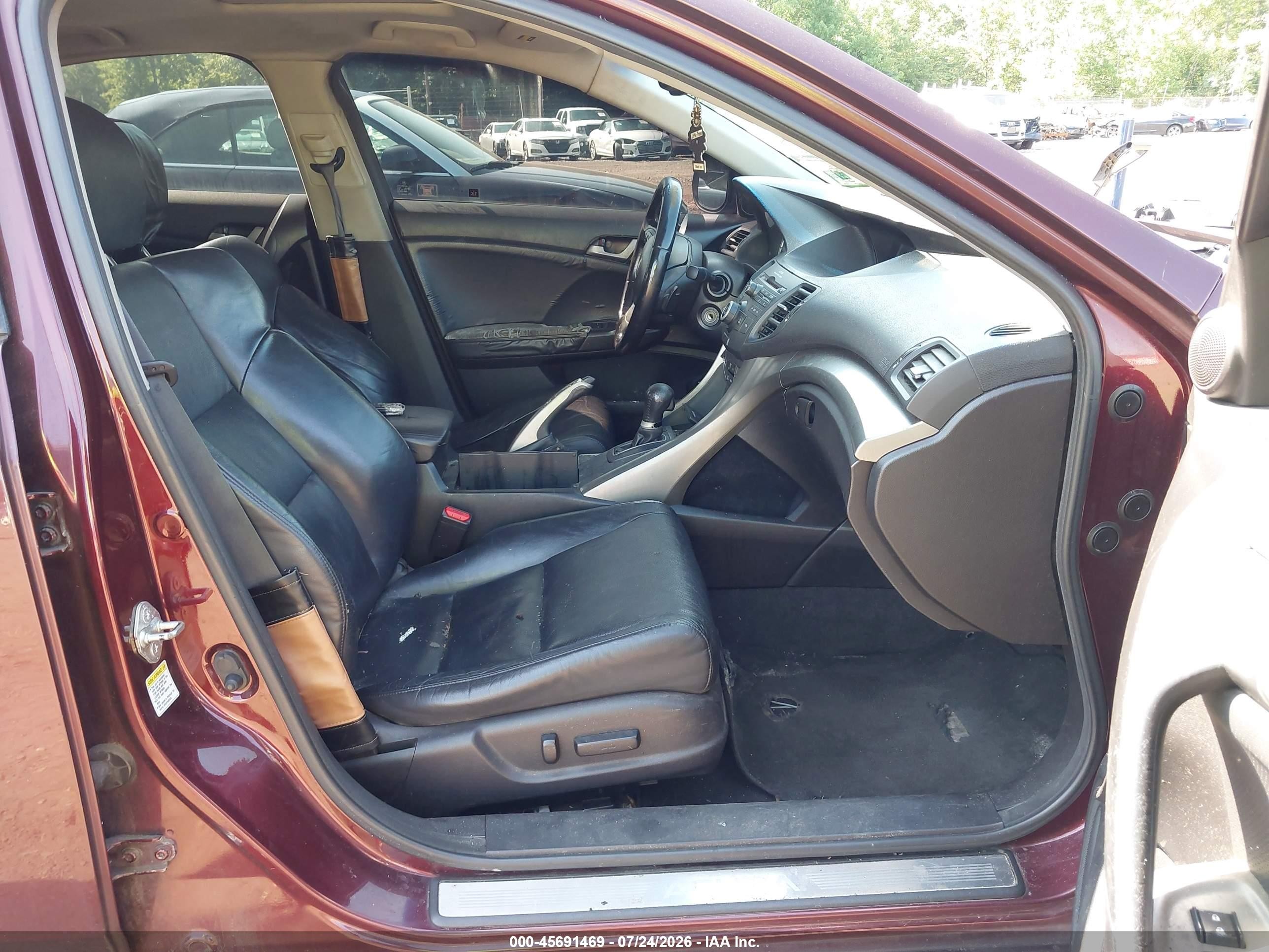 2010 Acura Tsx 2.4 Burgundy vin: JH4CU2F63AC007984