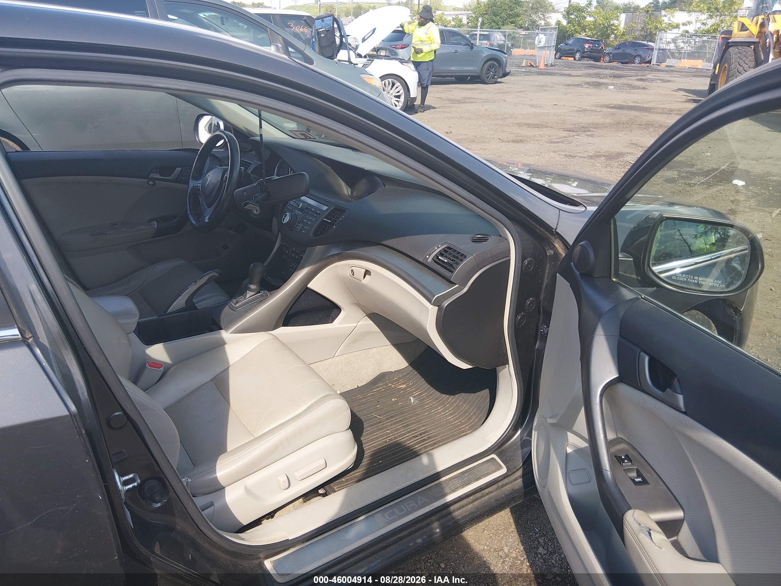 2010 Acura Tsx 2.4 Gray vin: JH4CU2F63AC008634