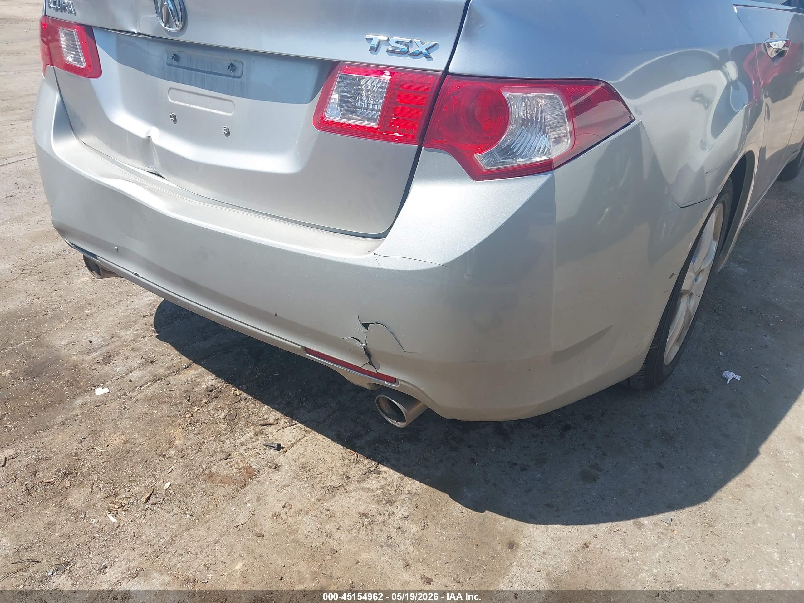 2010 Acura Tsx 2.4 Серебряный vin: JH4CU2F63AC014286