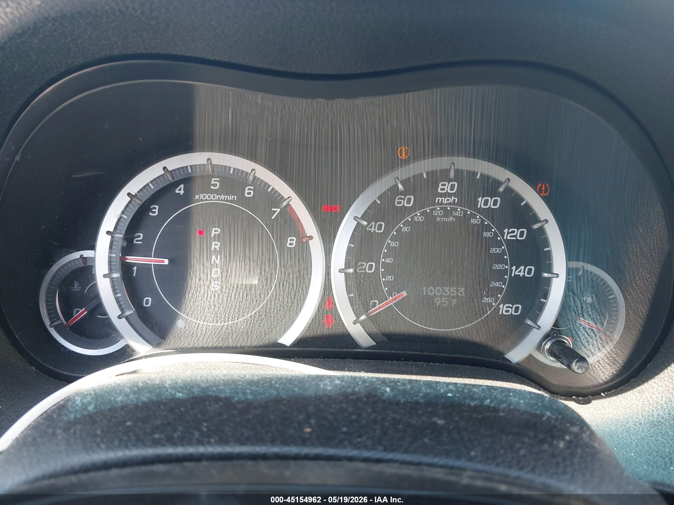 2010 Acura Tsx 2.4 Серебряный vin: JH4CU2F63AC014286