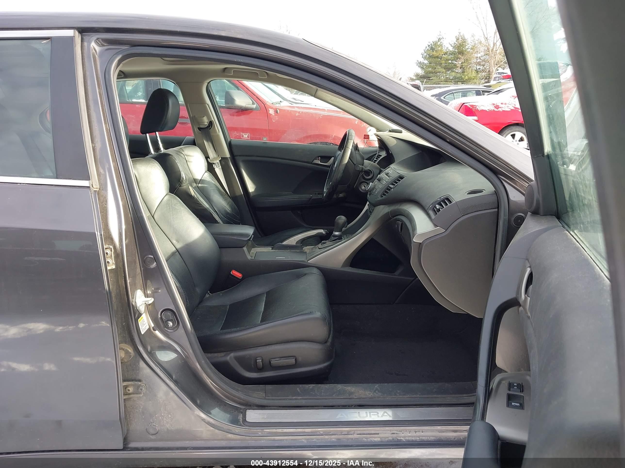 2010 Acura Tsx 2.4 Серый vin: JH4CU2F63AC015552
