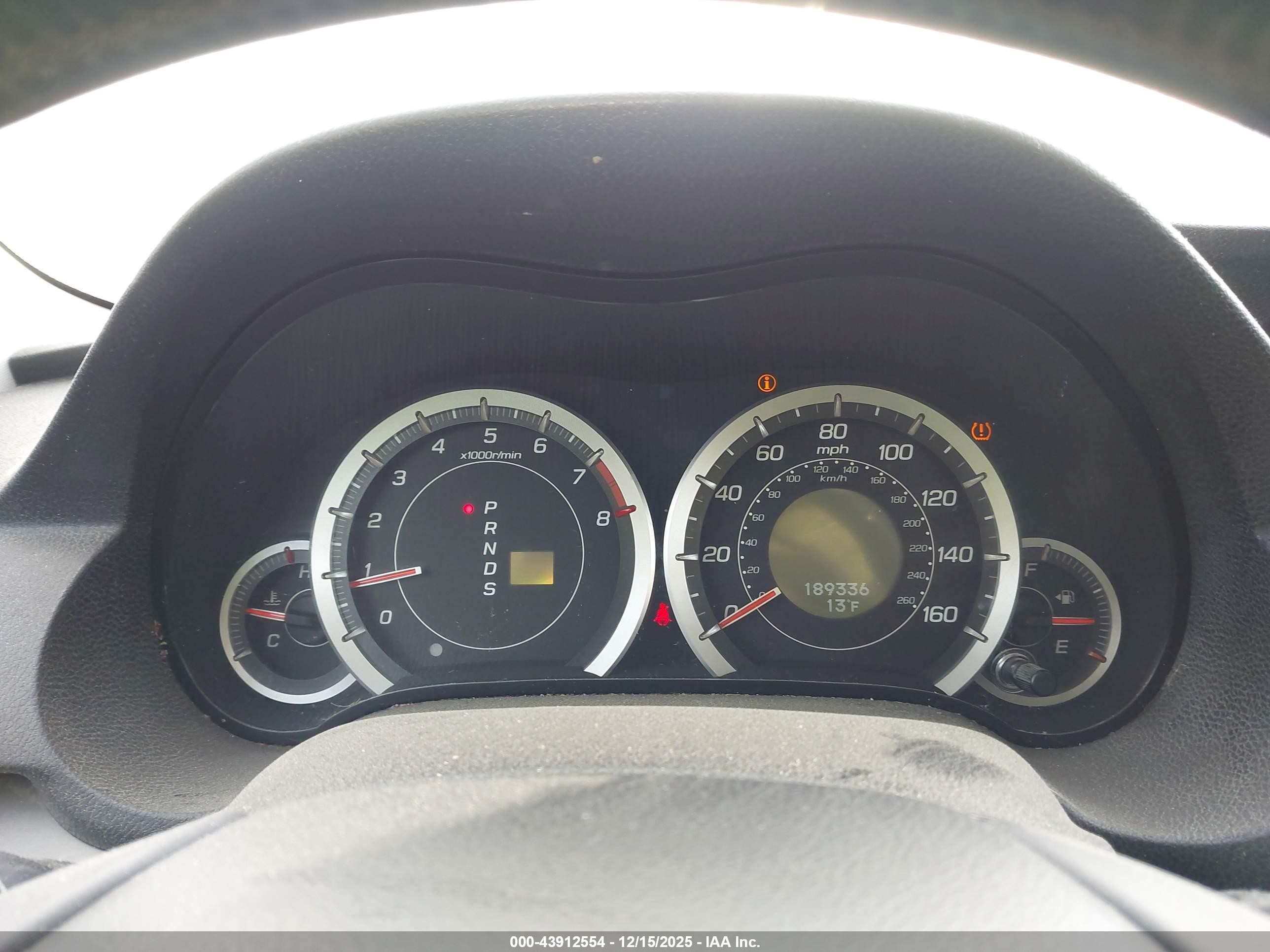 2010 Acura Tsx 2.4 Серый vin: JH4CU2F63AC015552
