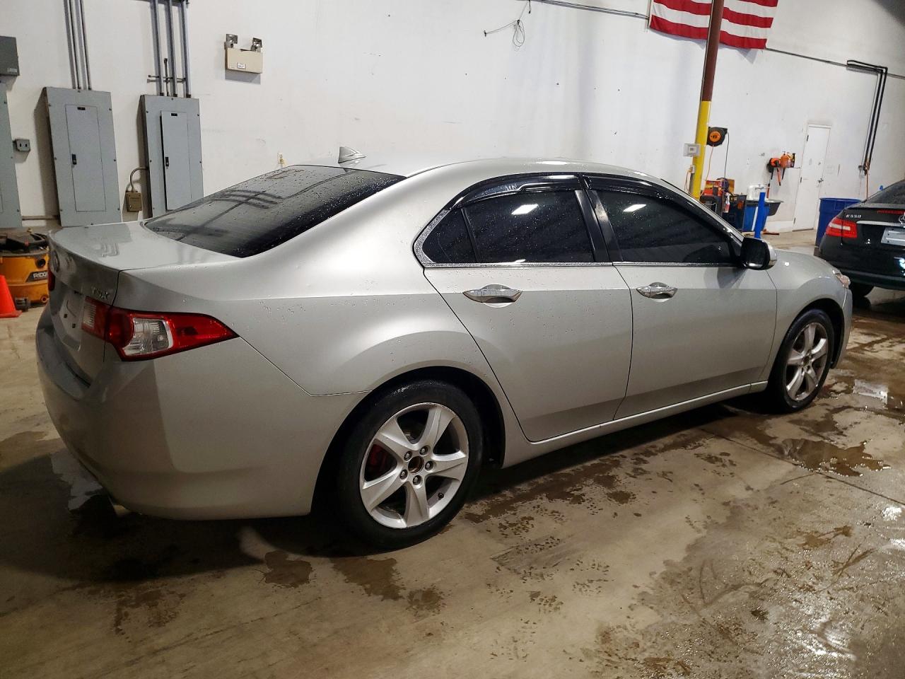 2010 Acura Tsx Silver vin: JH4CU2F63AC017351