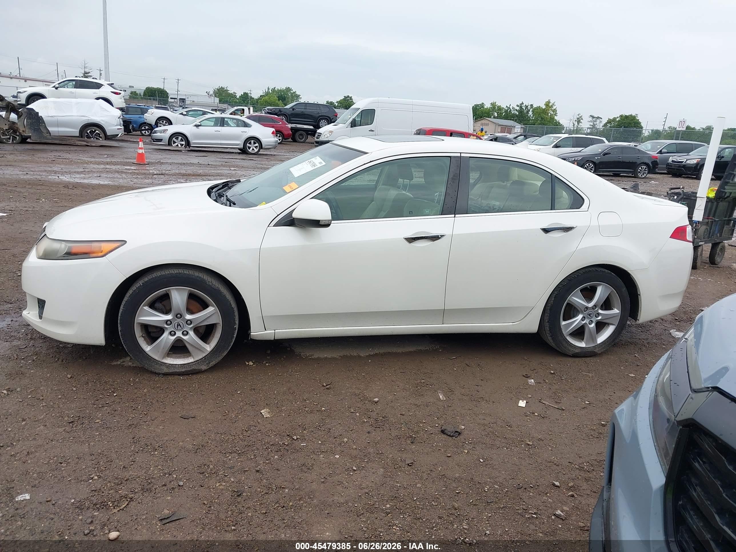 2010 Acura Tsx 2.4 White vin: JH4CU2F63AC024168