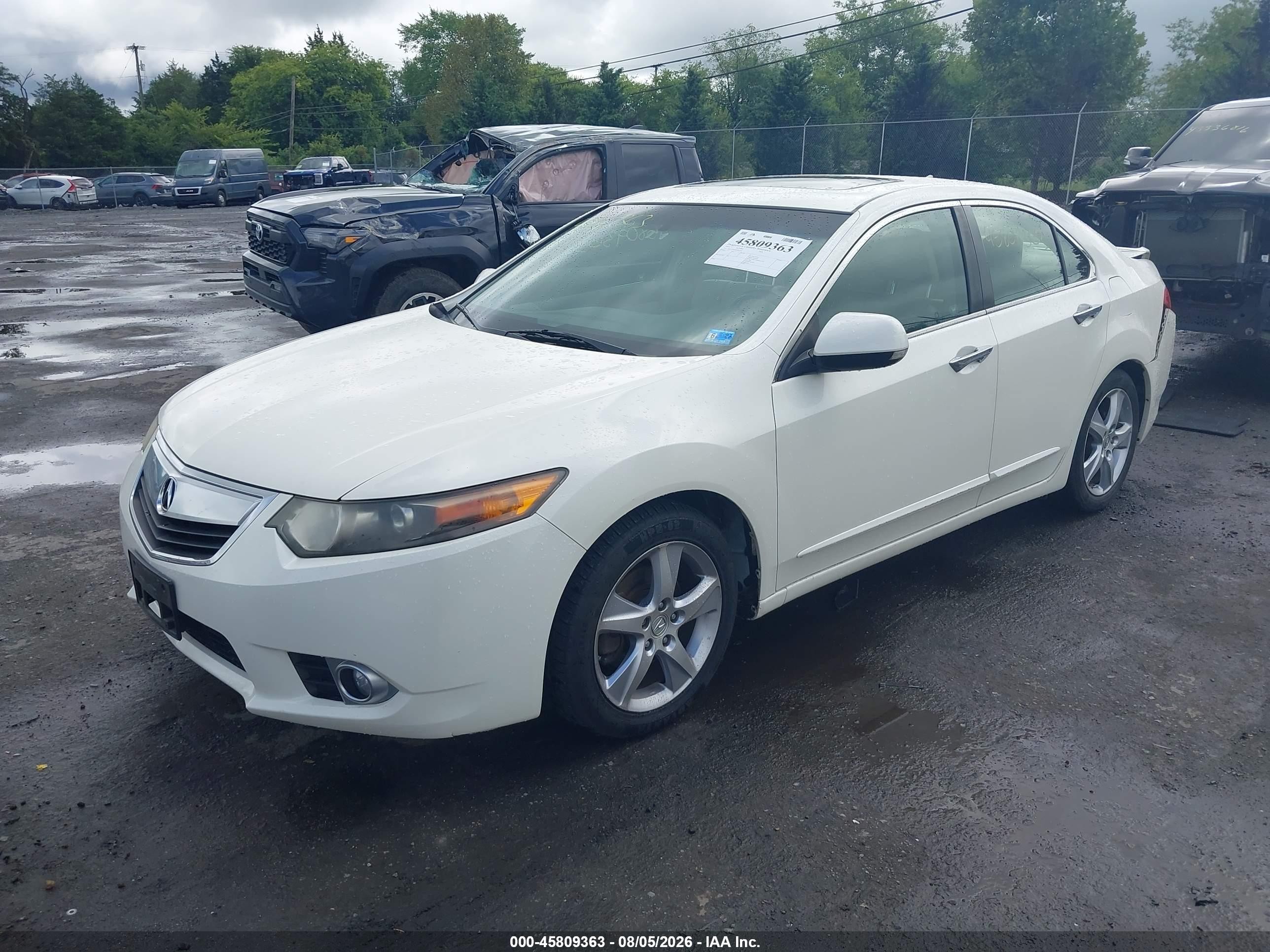 2011 Acura Tsx 2.4 White vin: JH4CU2F63BC005430