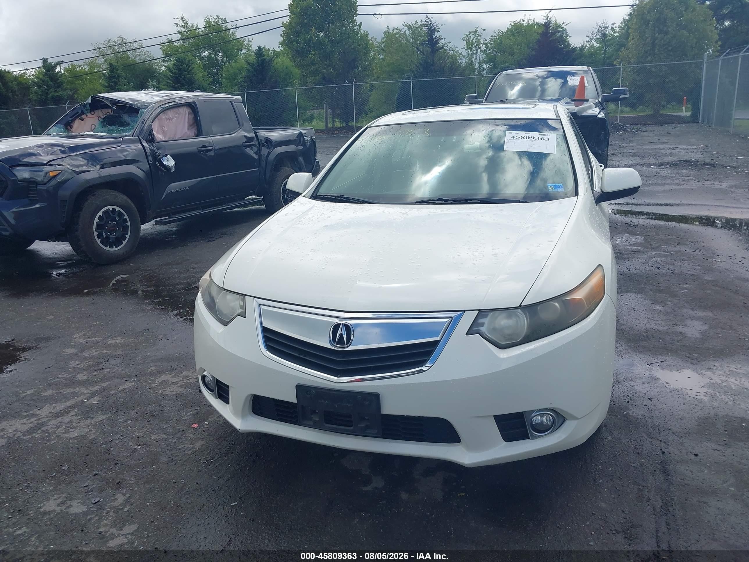2011 Acura Tsx 2.4 White vin: JH4CU2F63BC005430