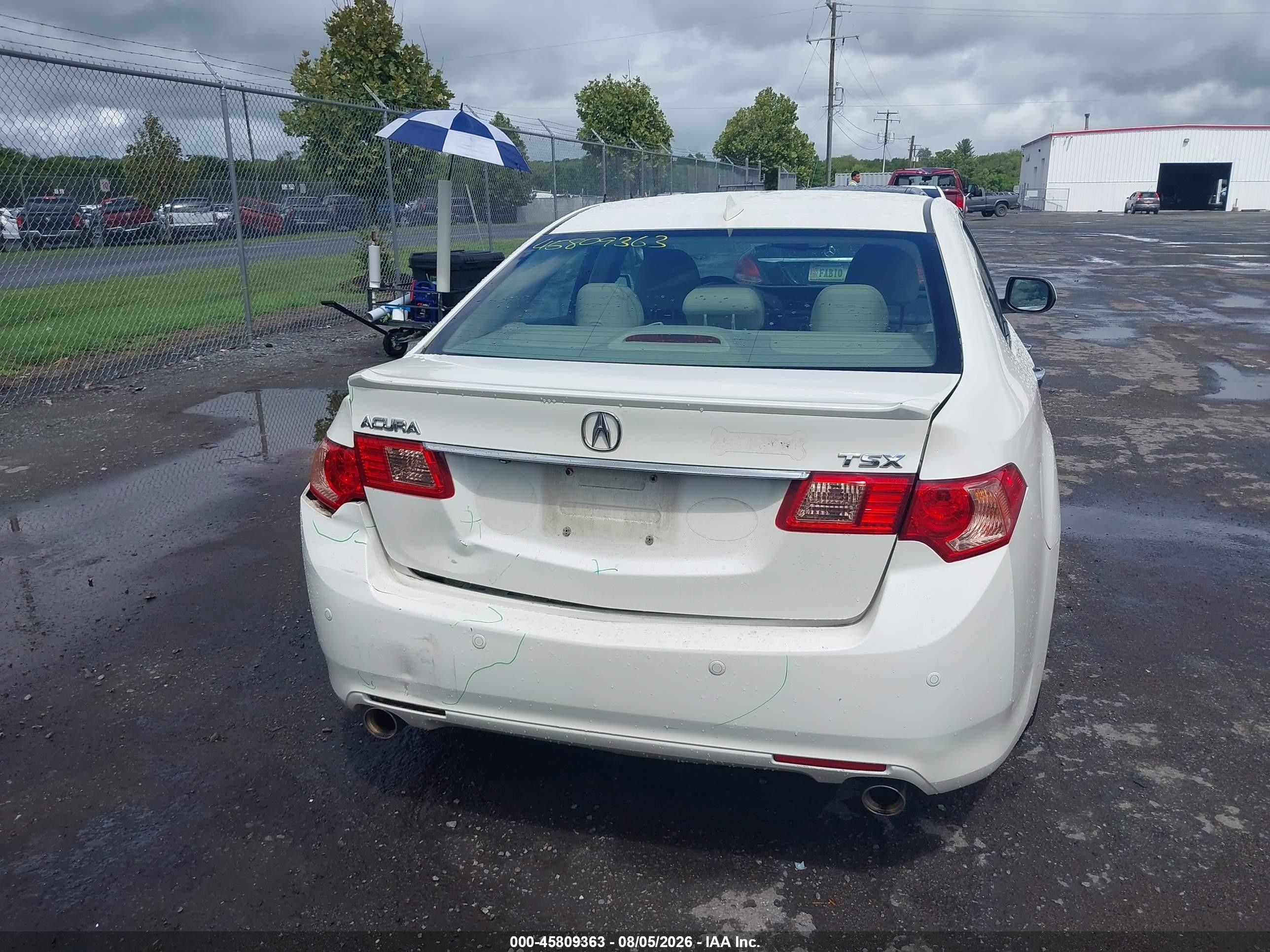 2011 Acura Tsx 2.4 White vin: JH4CU2F63BC005430