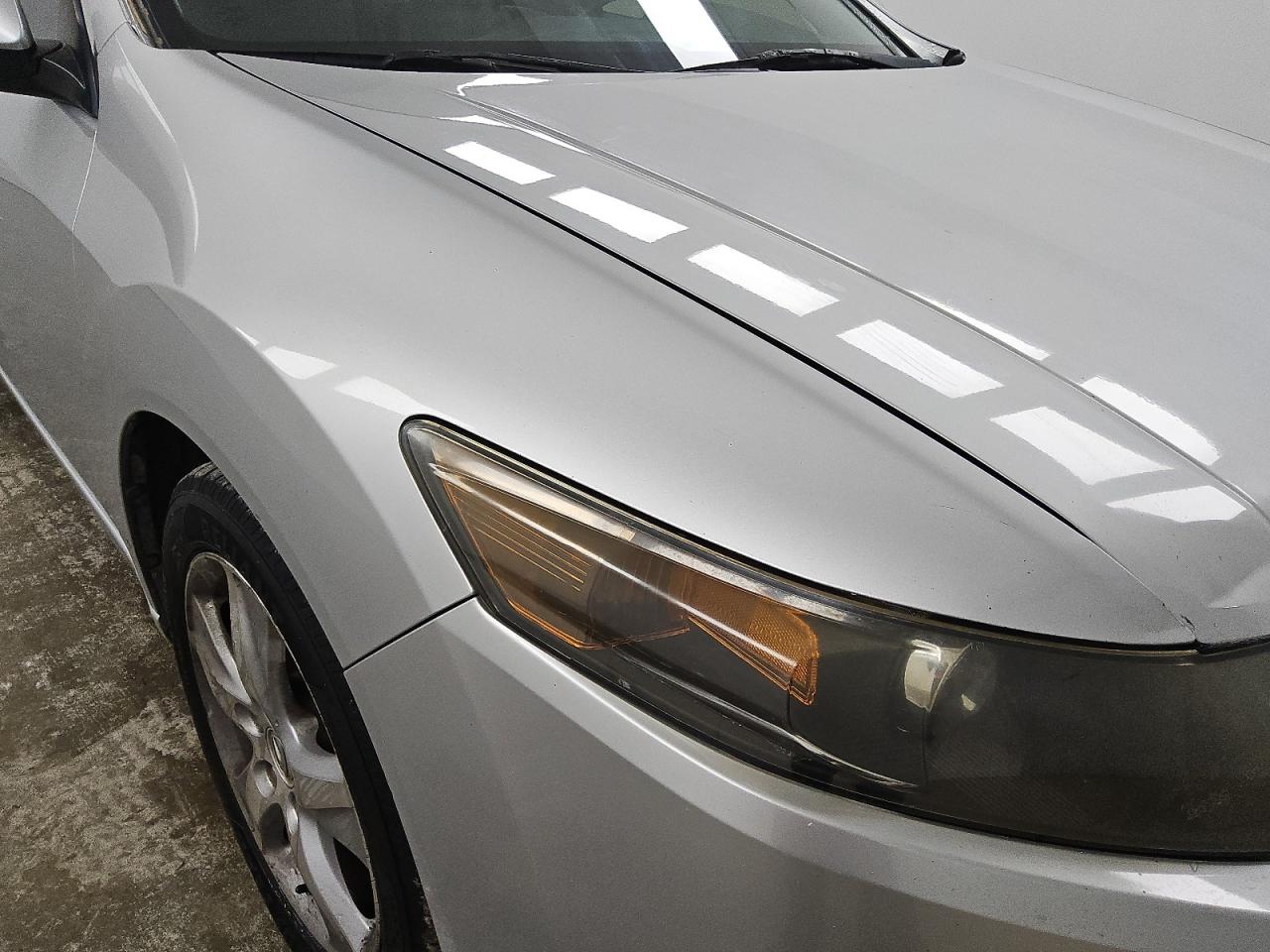 2013 Acura Tsx Tech Silver vin: JH4CU2F63DC006600 Damage: Right Front Fender, Dent(S) W/ Paint Dmg, 2 To 3 Inches