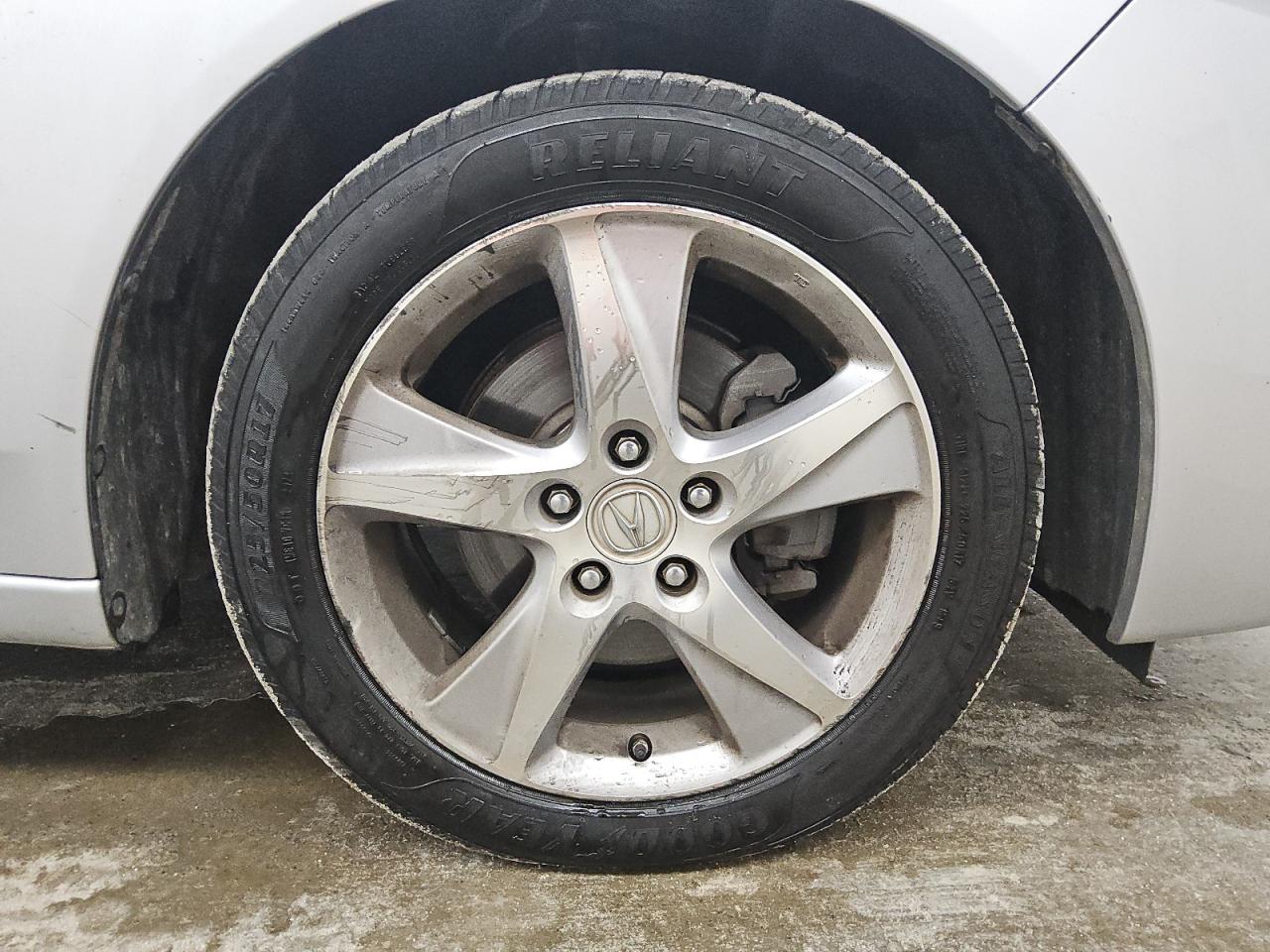 2013 Acura Tsx Tech Silver vin: JH4CU2F63DC006600 Damage: Right Front Wheel, Curb Rash, > 12 Inches
