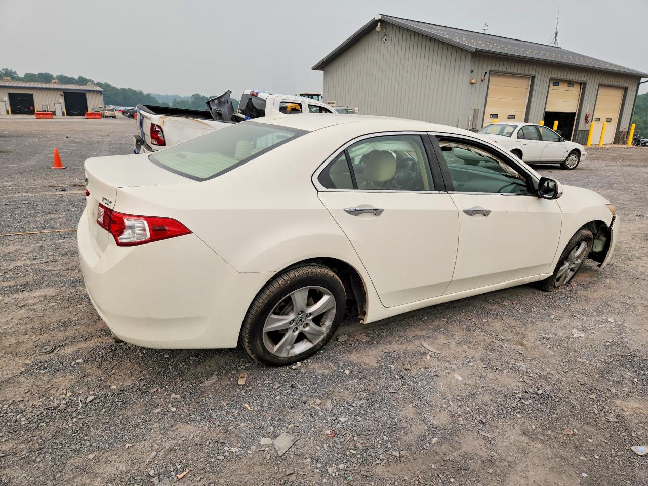 2010 Acura Tsx White vin: JH4CU2F64AC002163