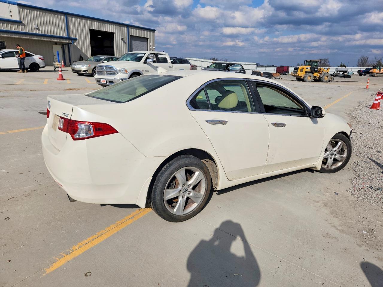 2010 Acura Tsx White vin: JH4CU2F64AC017441