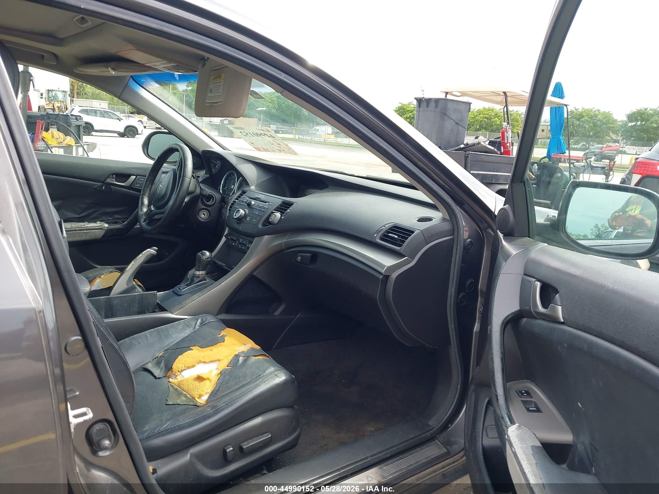 2010 Acura Tsx 2.4 Серый vin: JH4CU2F64AC023711