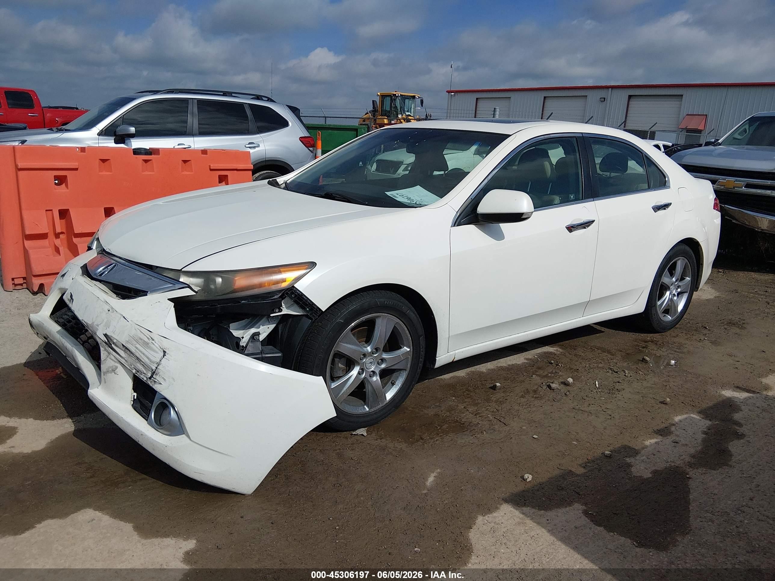 2011 Acura Tsx 2.4 Белый vin: JH4CU2F64BC000060