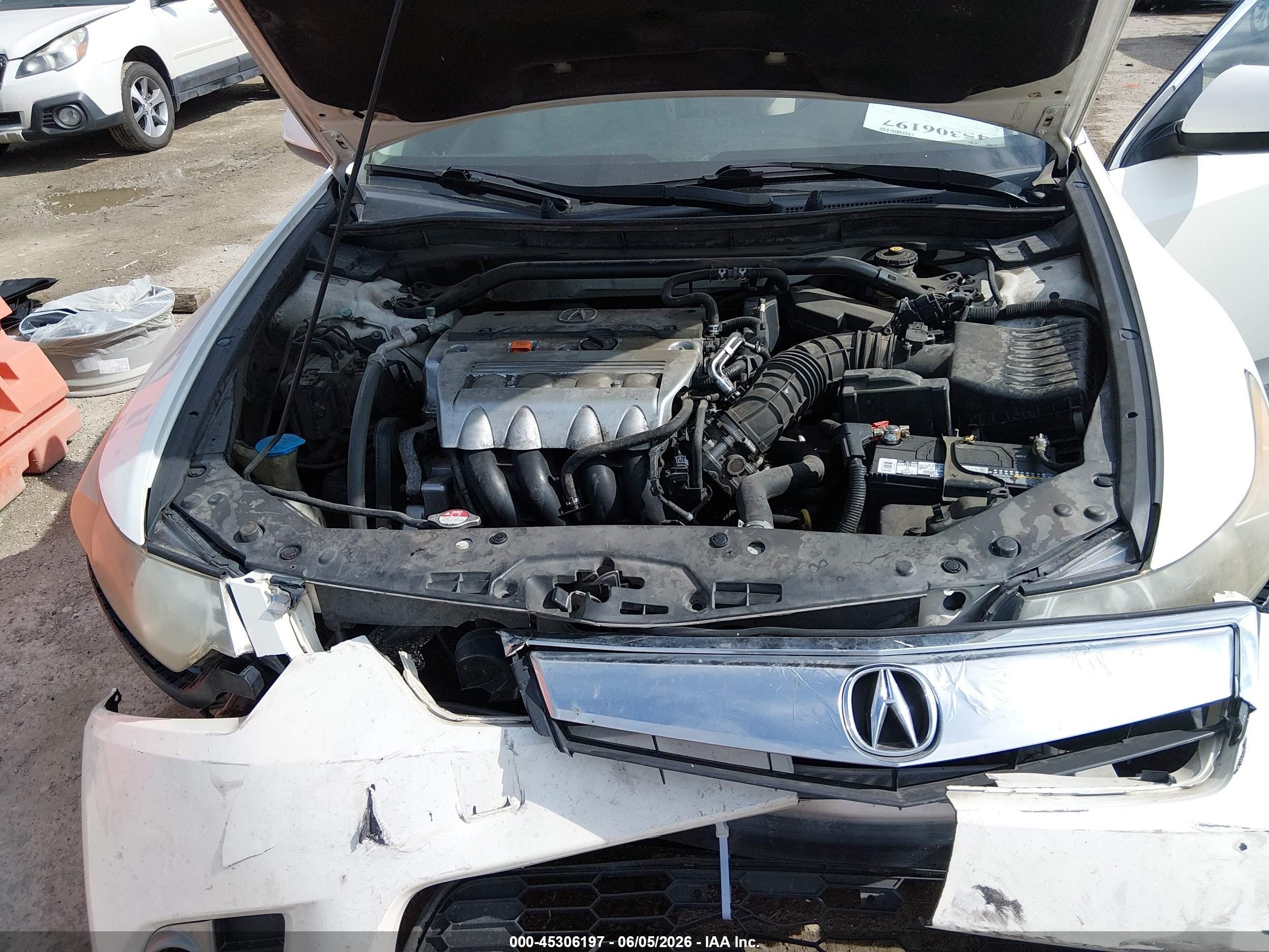 2011 Acura Tsx 2.4 Белый vin: JH4CU2F64BC000060