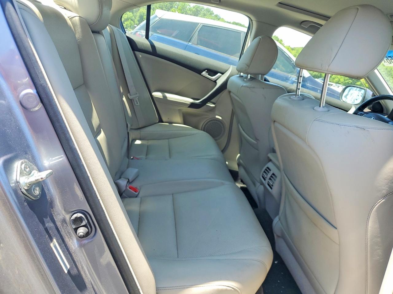 2011 Acura Tsx Серебряный vin: JH4CU2F64BC010104