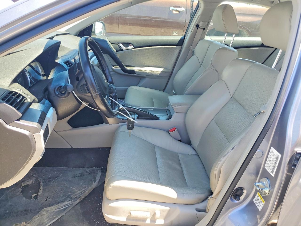 2011 Acura Tsx Серебряный vin: JH4CU2F64BC010104