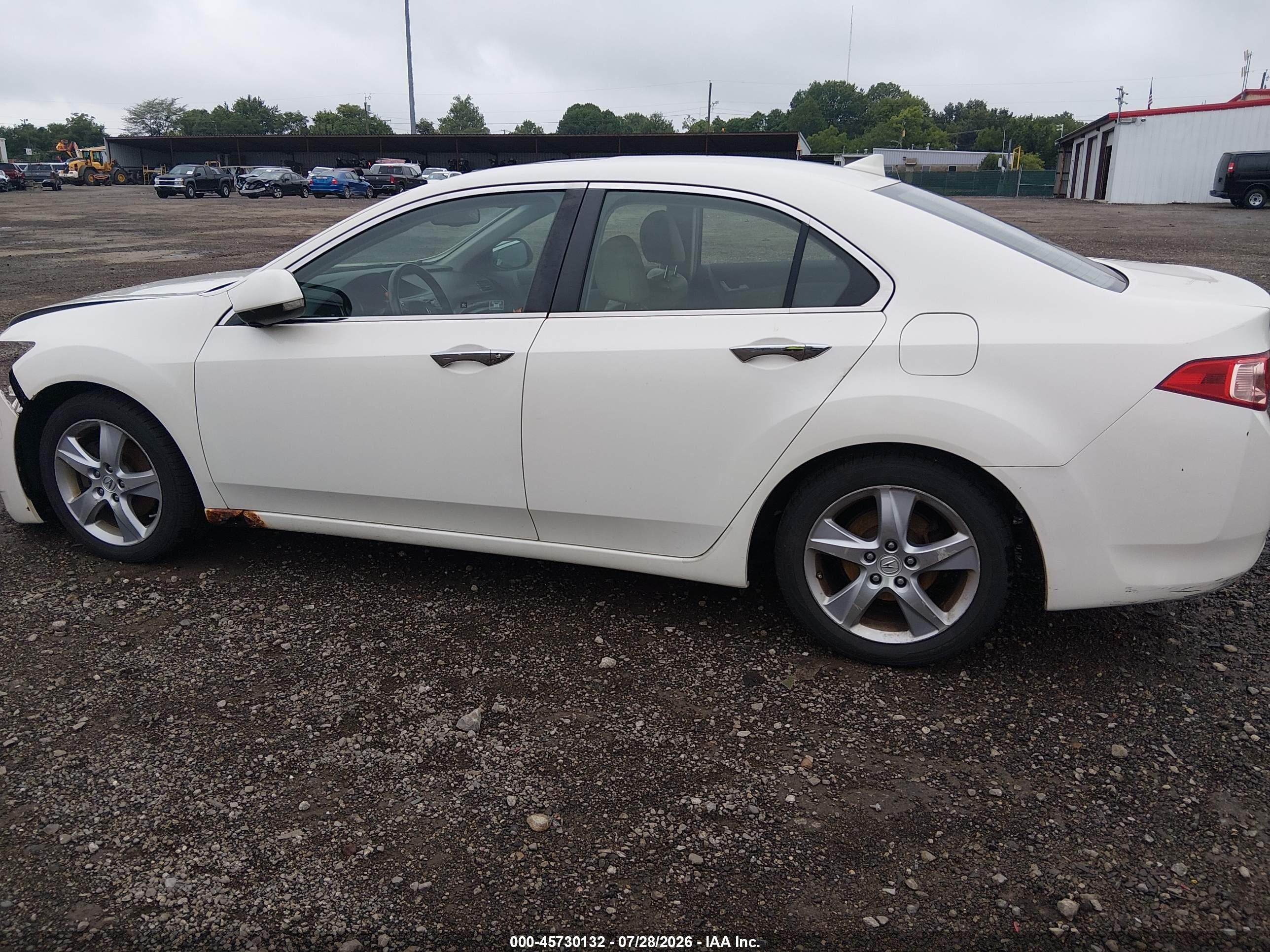2011 Acura Tsx 2.4 White vin: JH4CU2F64BC012306