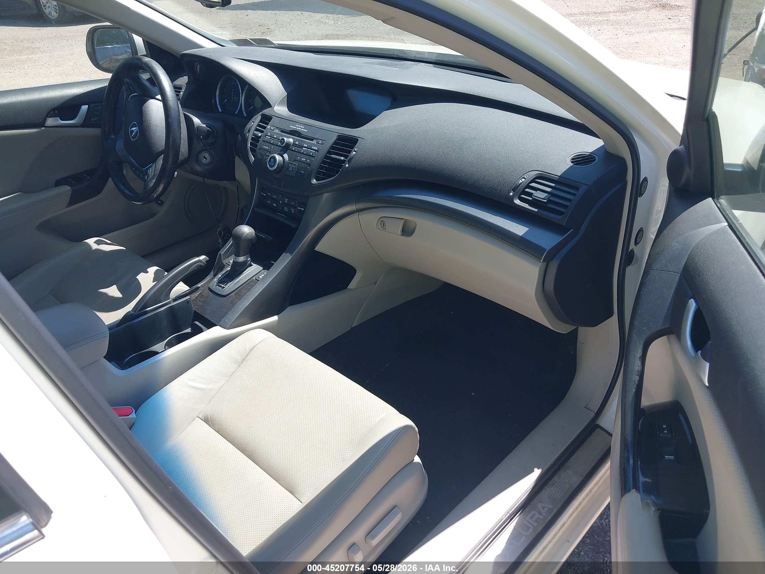 2011 Acura Tsx 2.4 White vin: JH4CU2F65BC012265