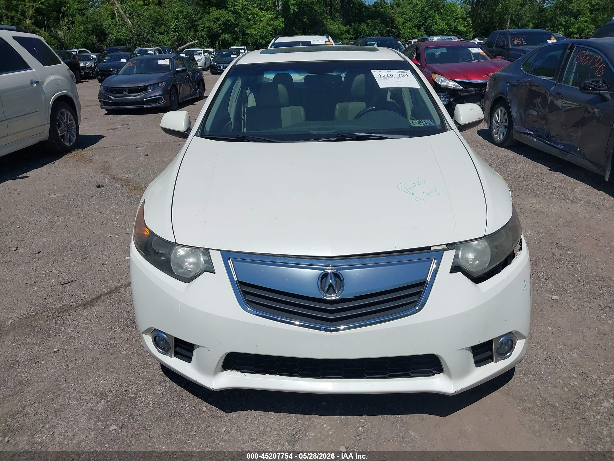 2011 Acura Tsx 2.4 White vin: JH4CU2F65BC012265