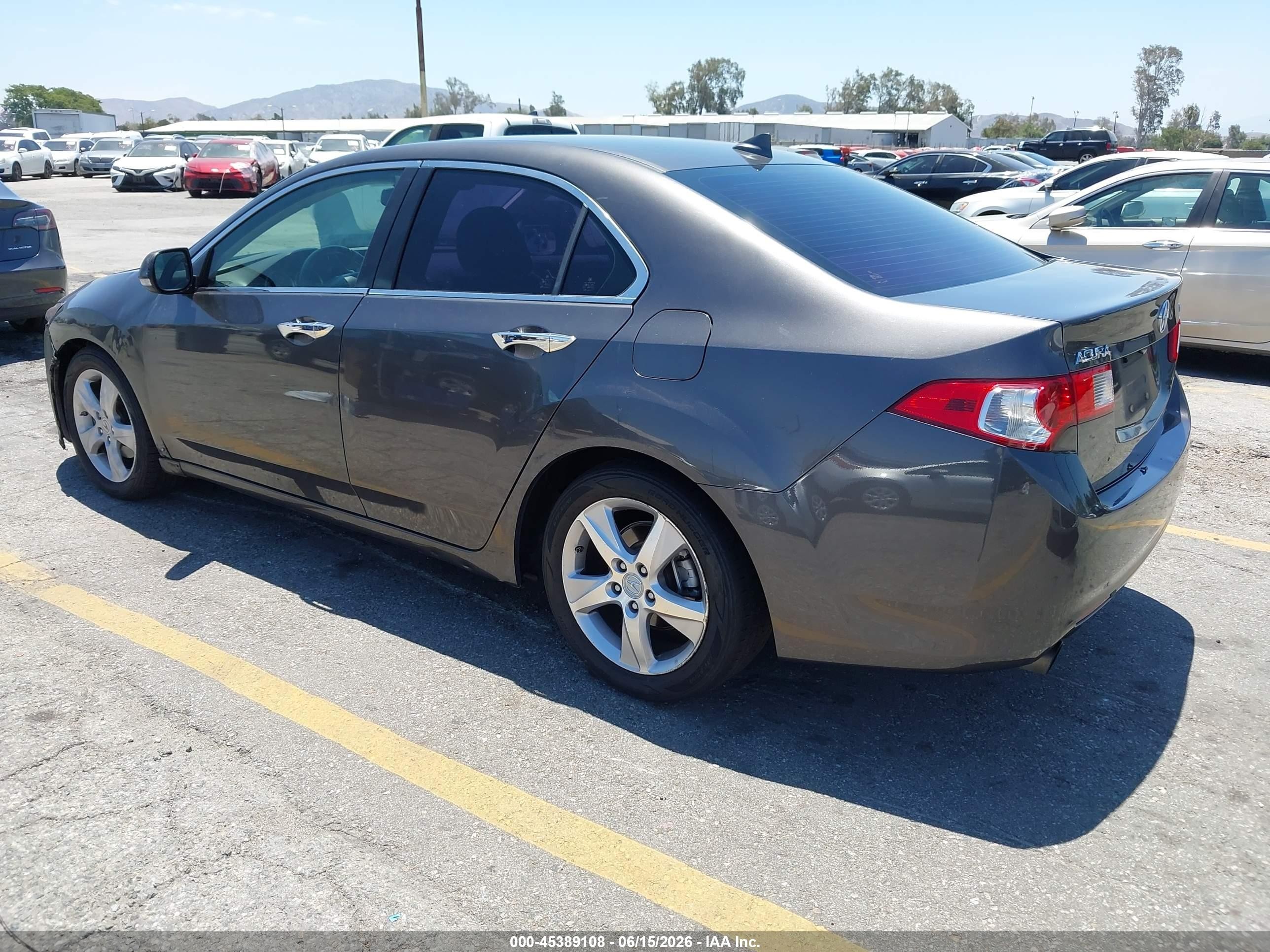 2010 Acura Tsx 2.4 Коричневый vin: JH4CU2F66AC033818