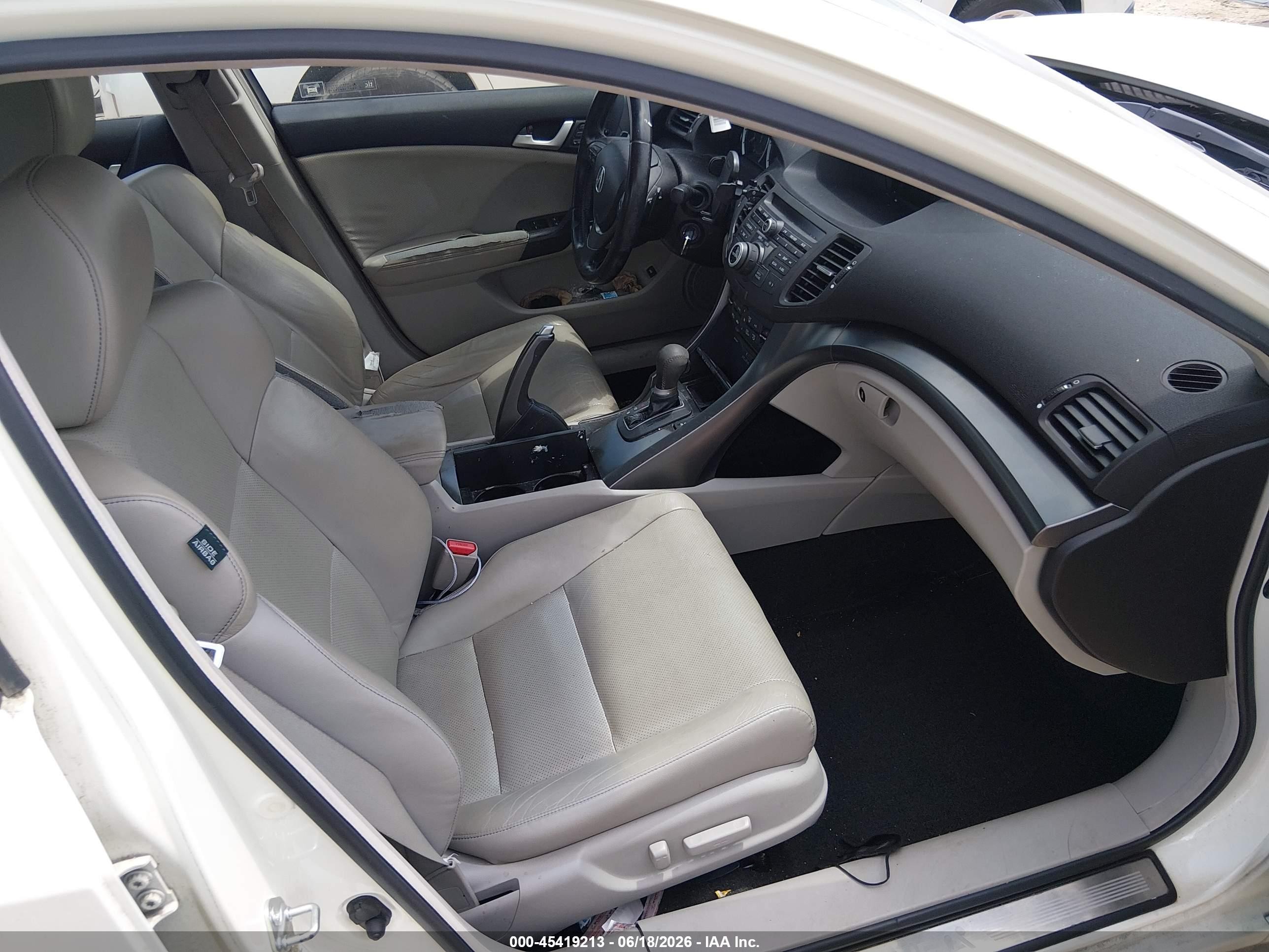 2011 Acura Tsx 2.4 White vin: JH4CU2F66BC018561