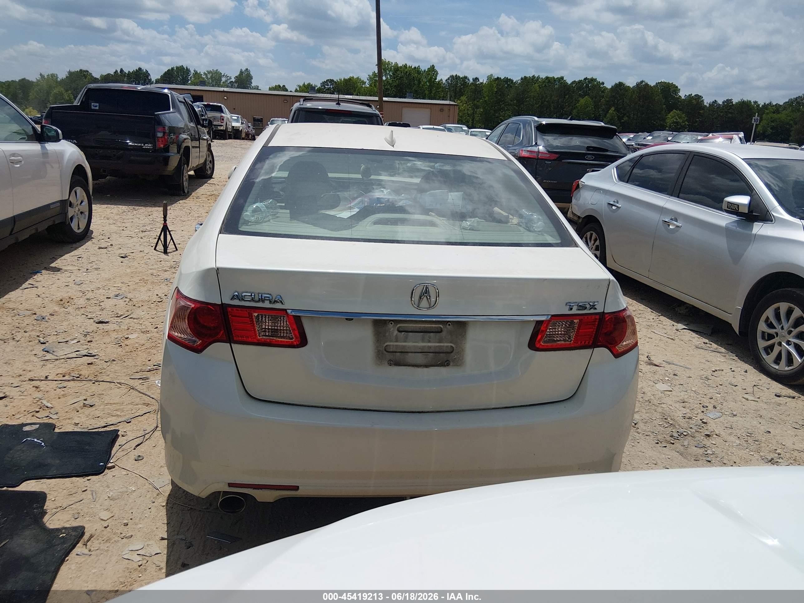 2011 Acura Tsx 2.4 White vin: JH4CU2F66BC018561