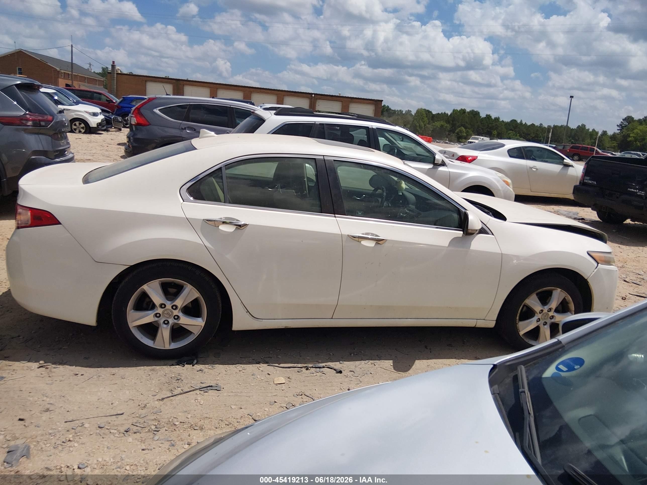 2011 Acura Tsx 2.4 White vin: JH4CU2F66BC018561
