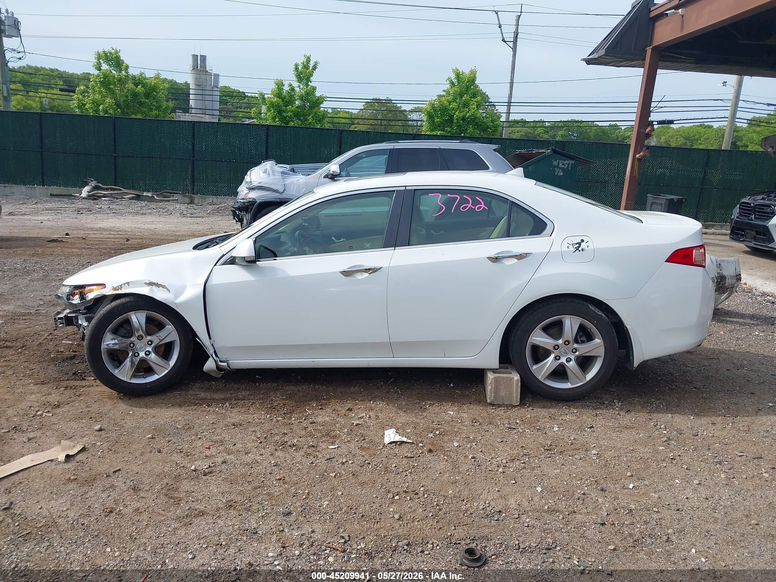2012 Acura Tsx 2.4 Белый vin: JH4CU2F66CC009666