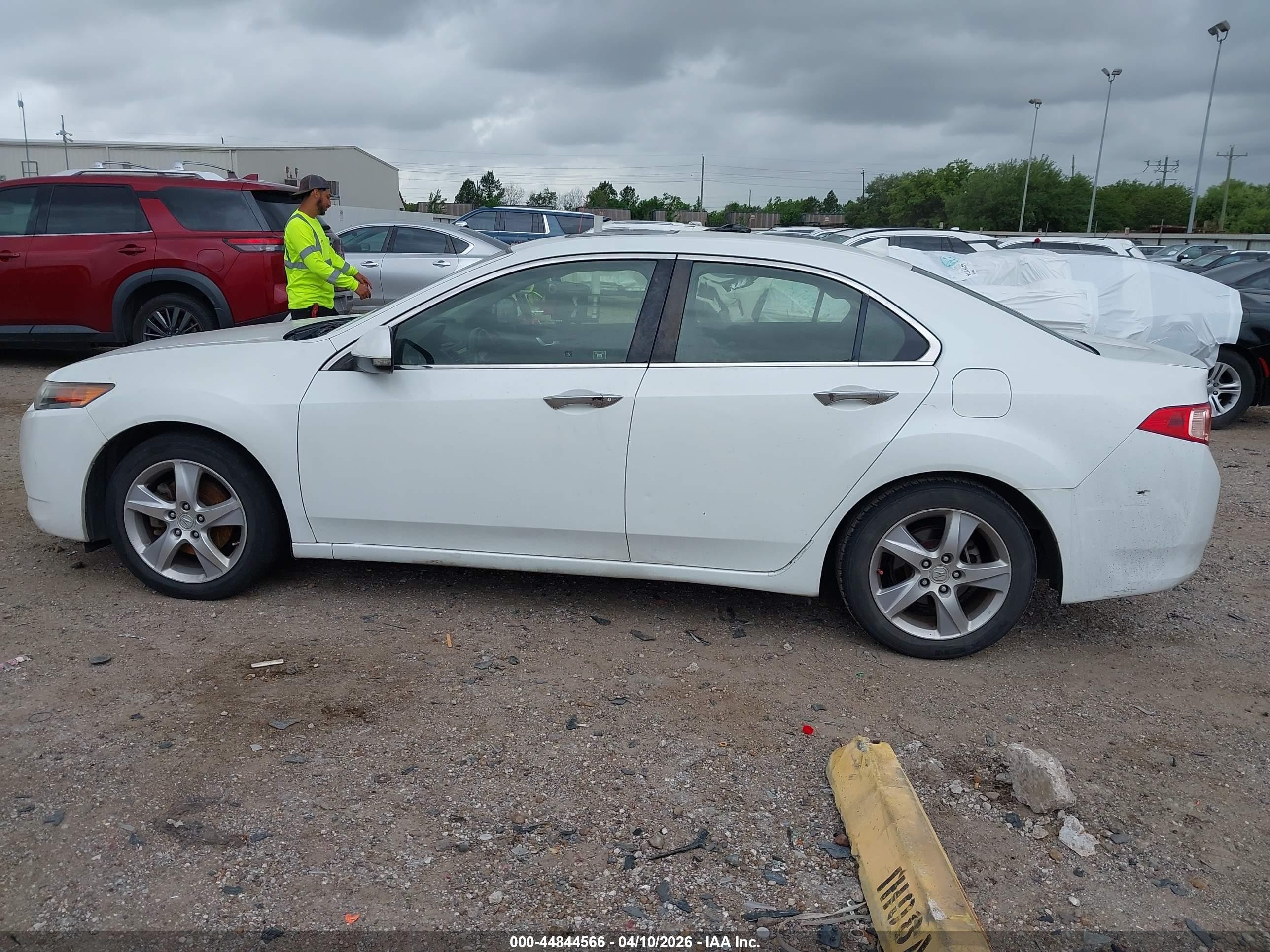 2012 Acura Tsx 2.4 White vin: JH4CU2F66CC017914