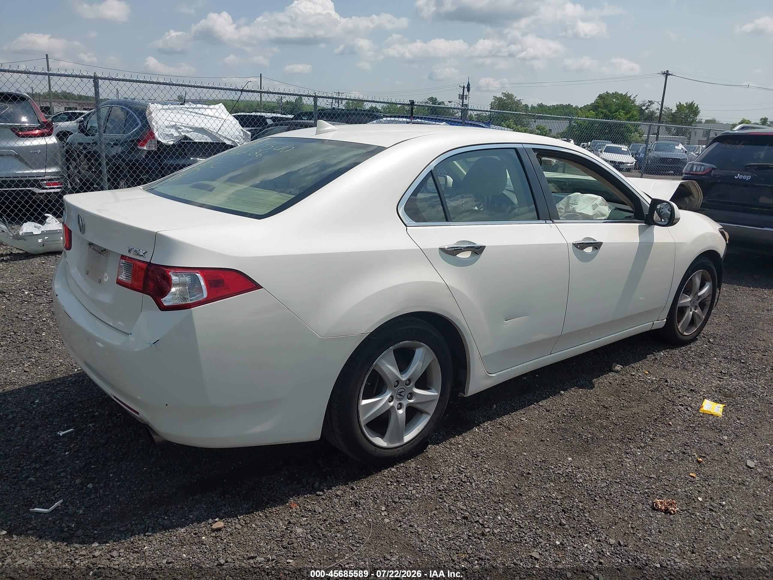 2010 Acura Tsx 2.4 Белый vin: JH4CU2F67AC000827