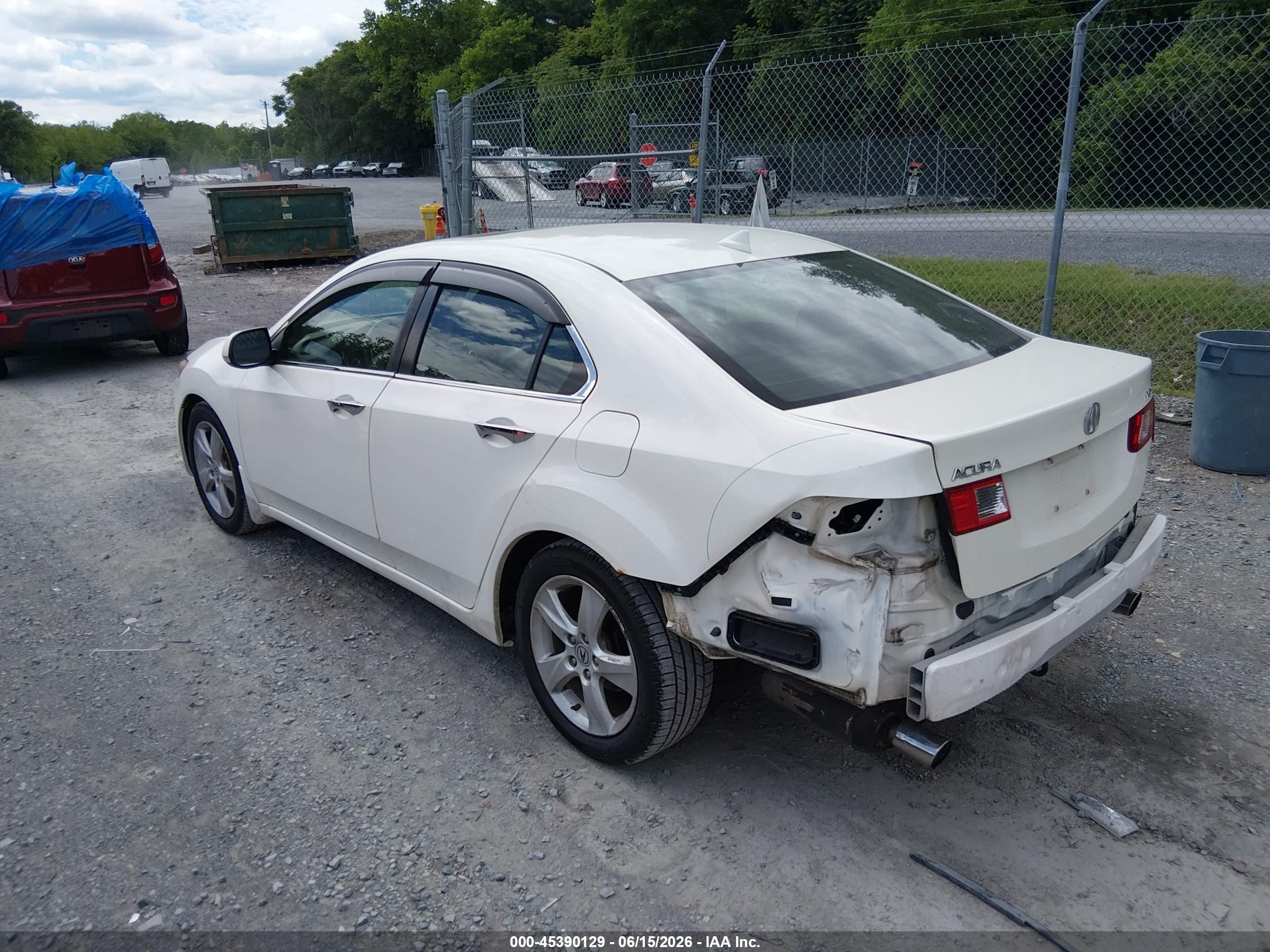 2010 Acura Tsx 2.4 White vin: JH4CU2F67AC009091