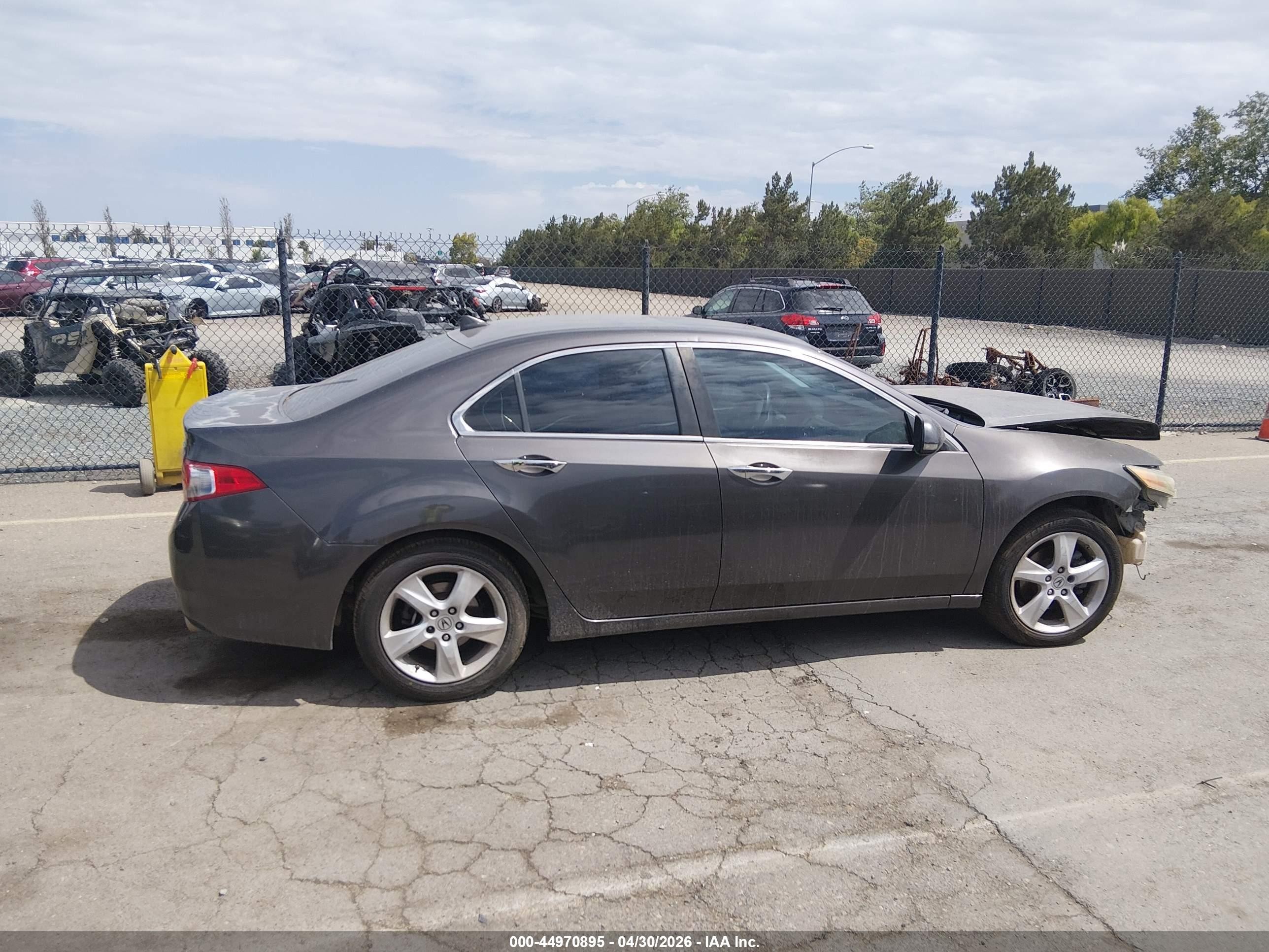 2010 Acura Tsx 2.4 Gray vin: JH4CU2F67AC011505