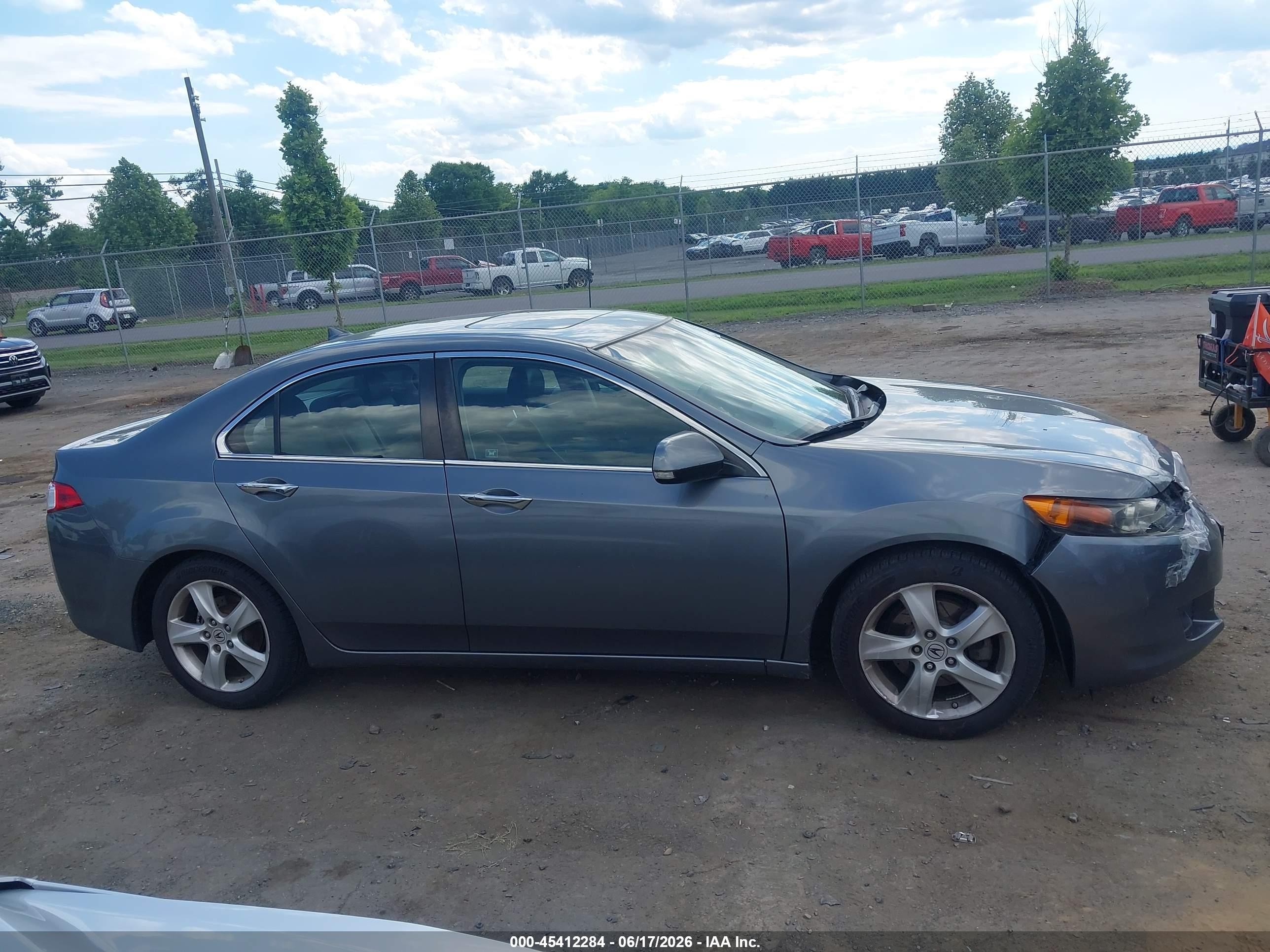 2010 Acura Tsx 2.4 Gray vin: JH4CU2F67AC028708