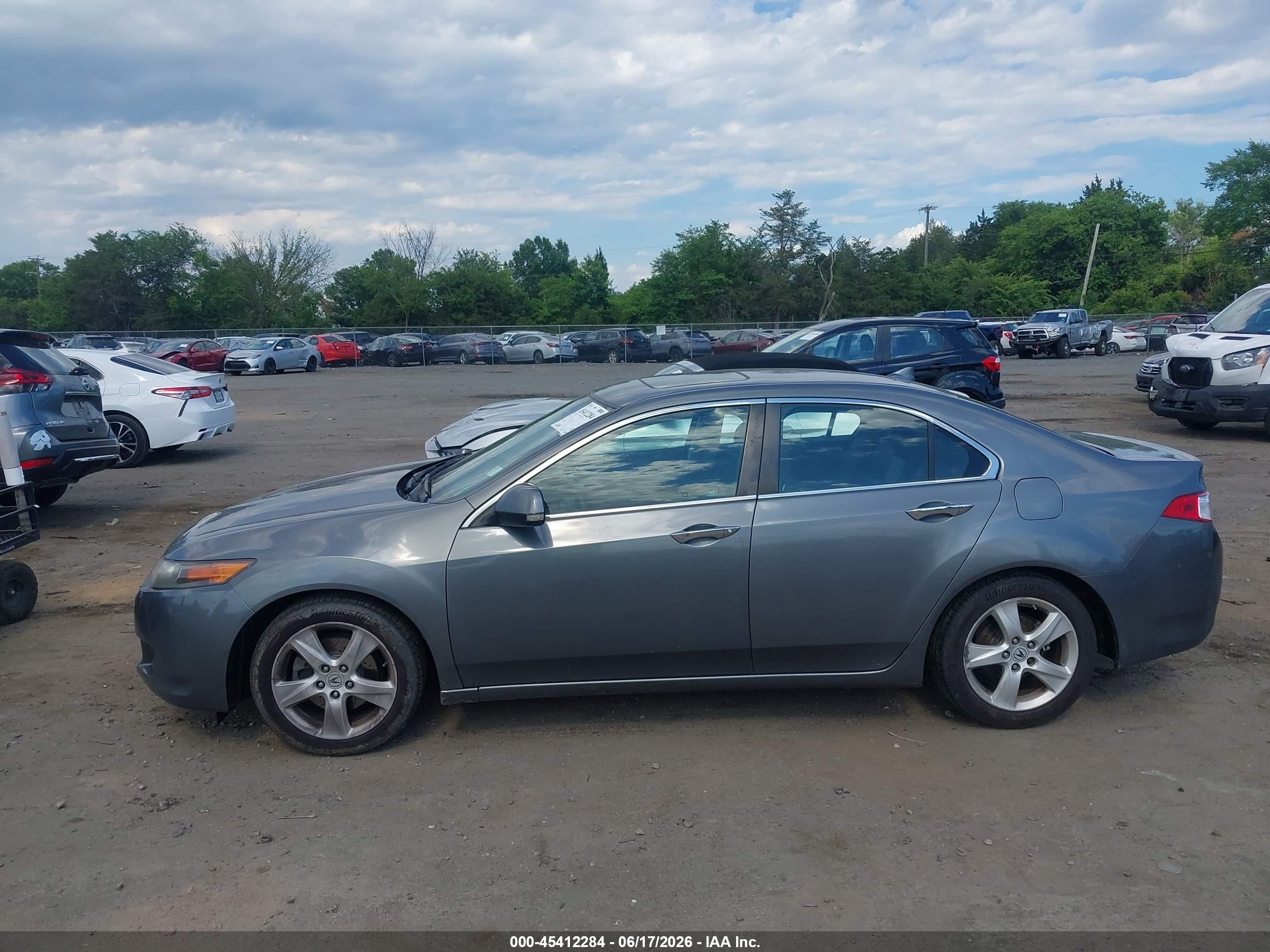2010 Acura Tsx 2.4 Gray vin: JH4CU2F67AC028708