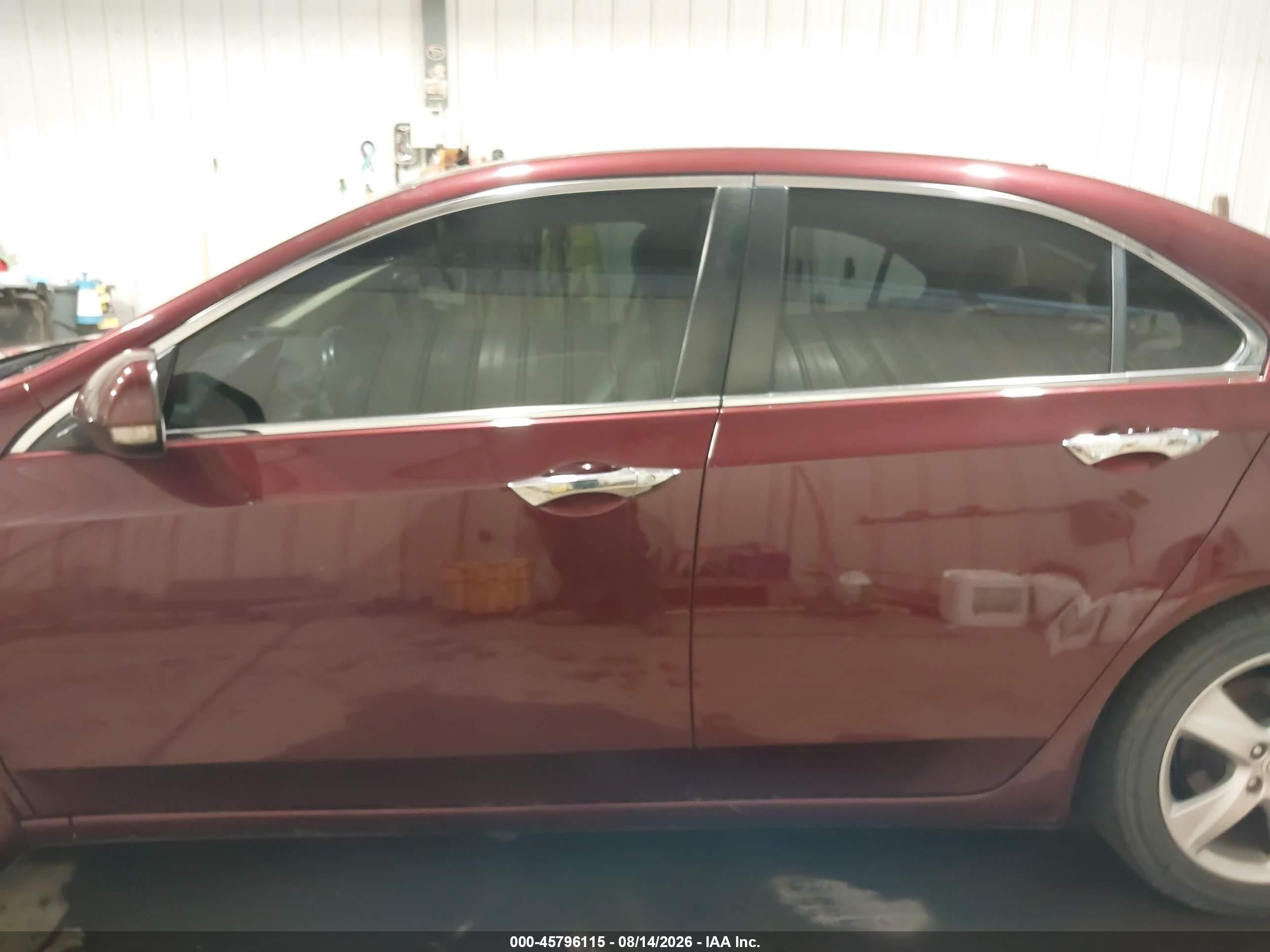 2010 Acura Tsx 2.4 Maroon vin: JH4CU2F67AC033164