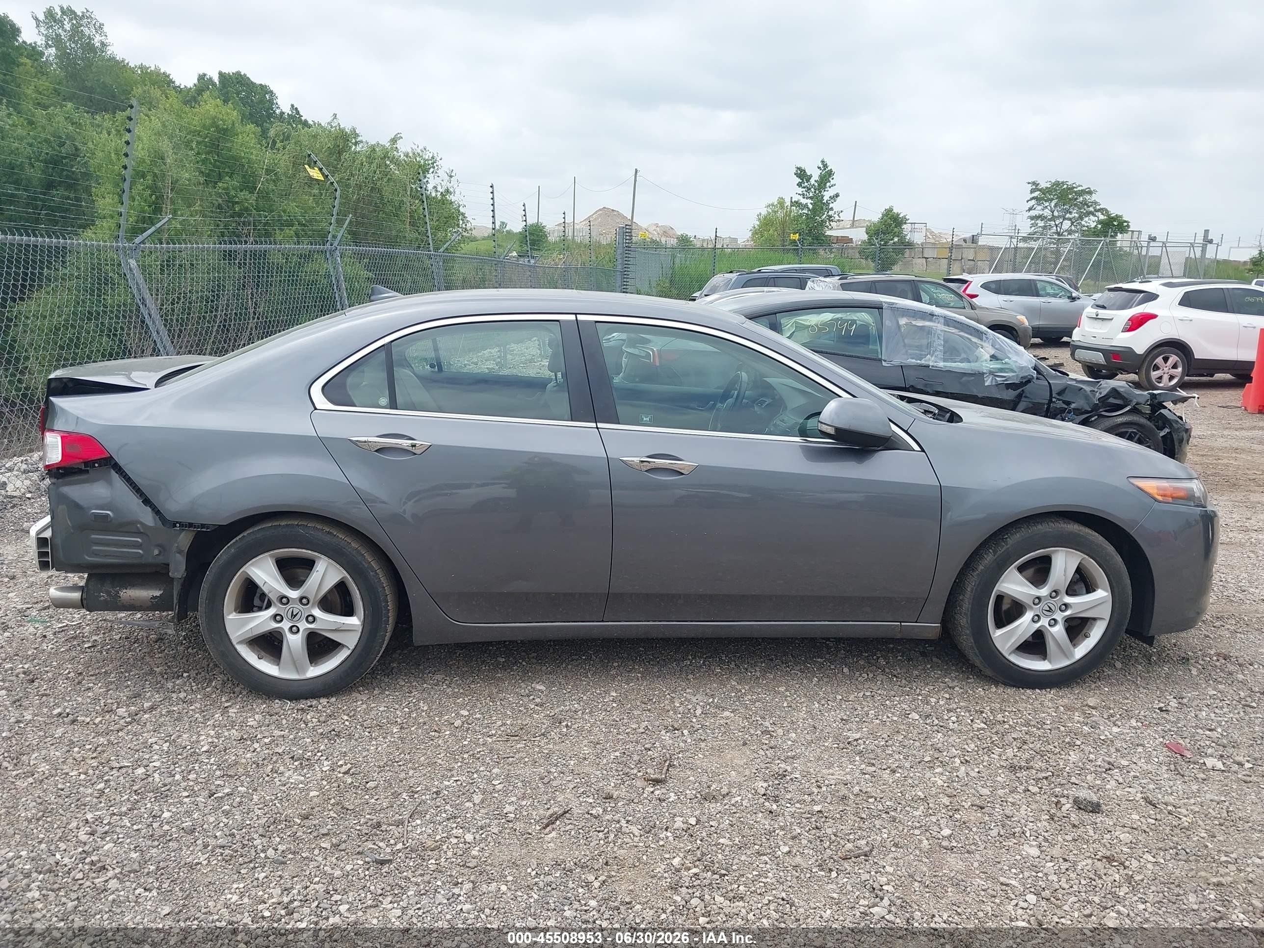 2010 Acura Tsx 2.4 Gray vin: JH4CU2F67AC040910