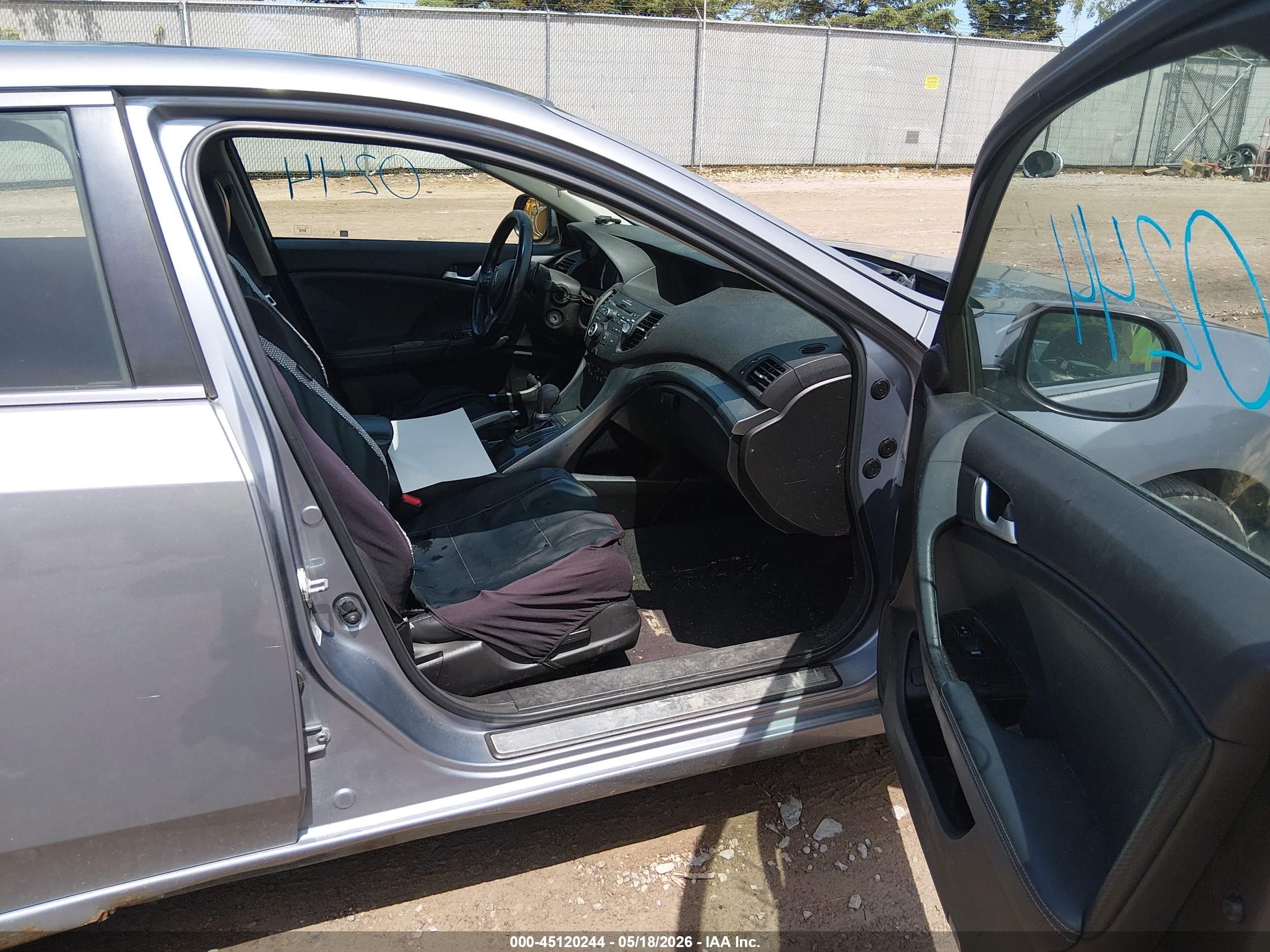 2011 Acura Tsx 2.4 Серый vin: JH4CU2F67BC004698