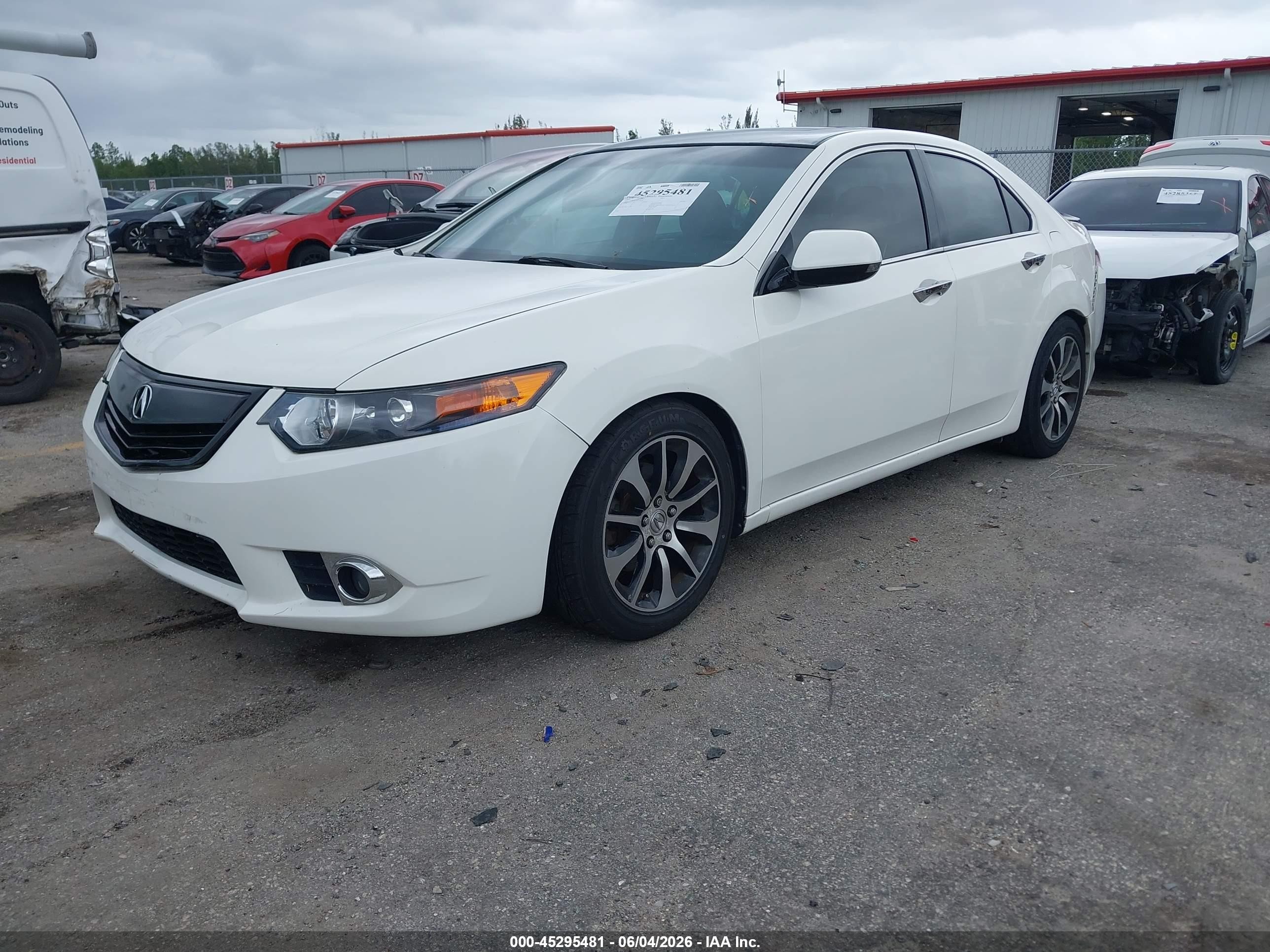 2011 Acura Tsx 2.4 White vin: JH4CU2F67BC007309