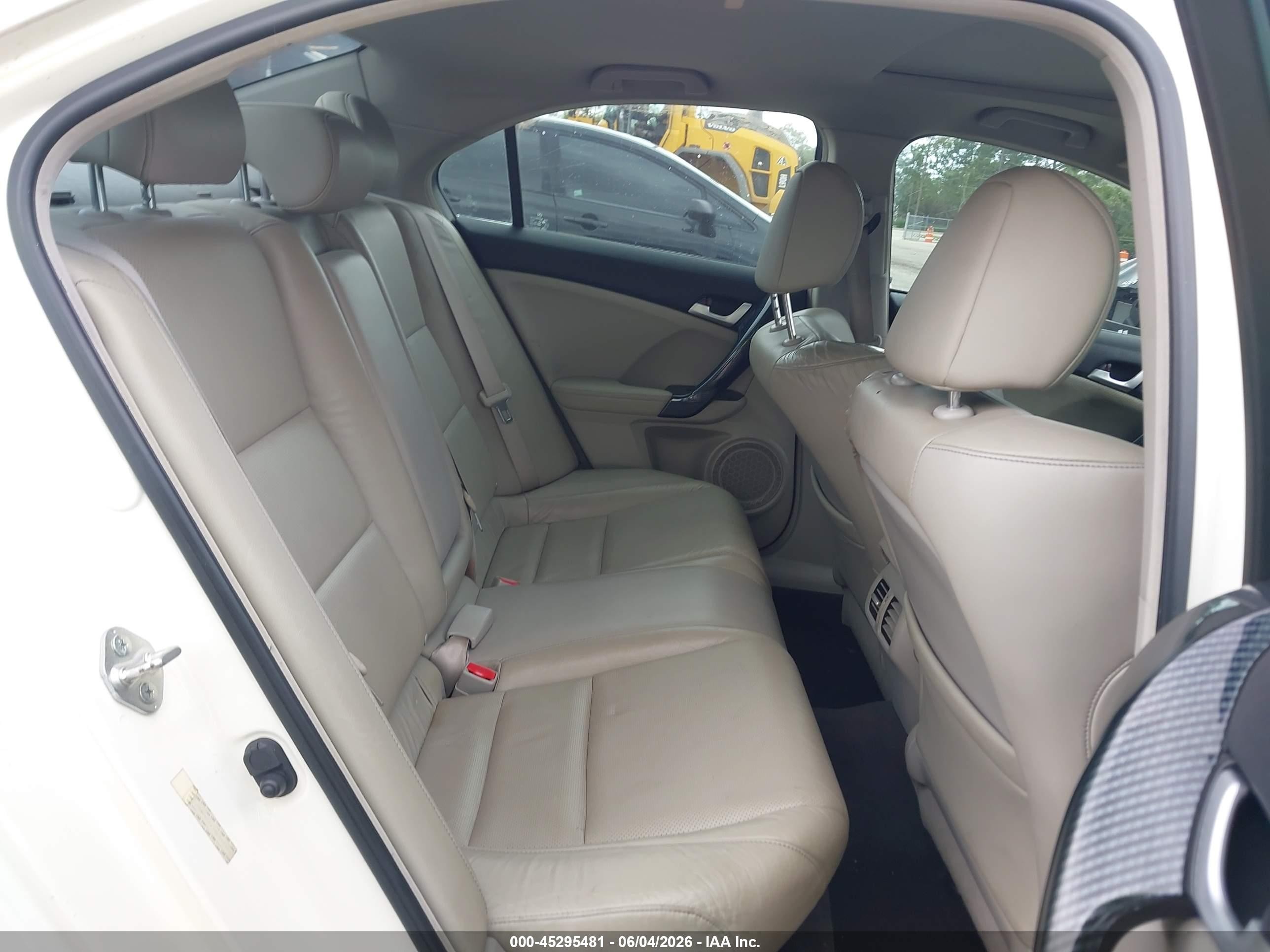 2011 Acura Tsx 2.4 White vin: JH4CU2F67BC007309