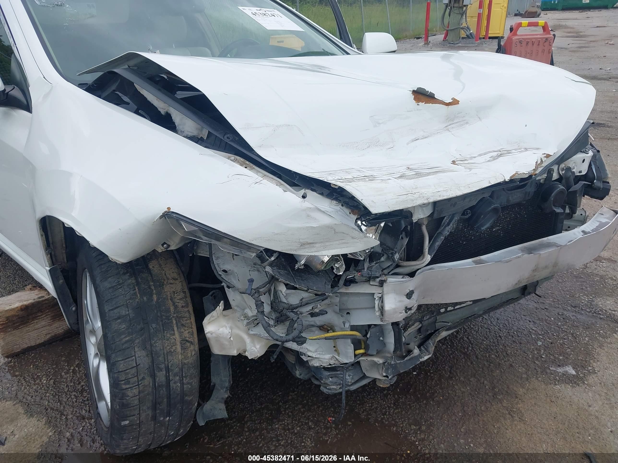 2013 Acura Tsx 2.4 White vin: JH4CU2F67DC003442