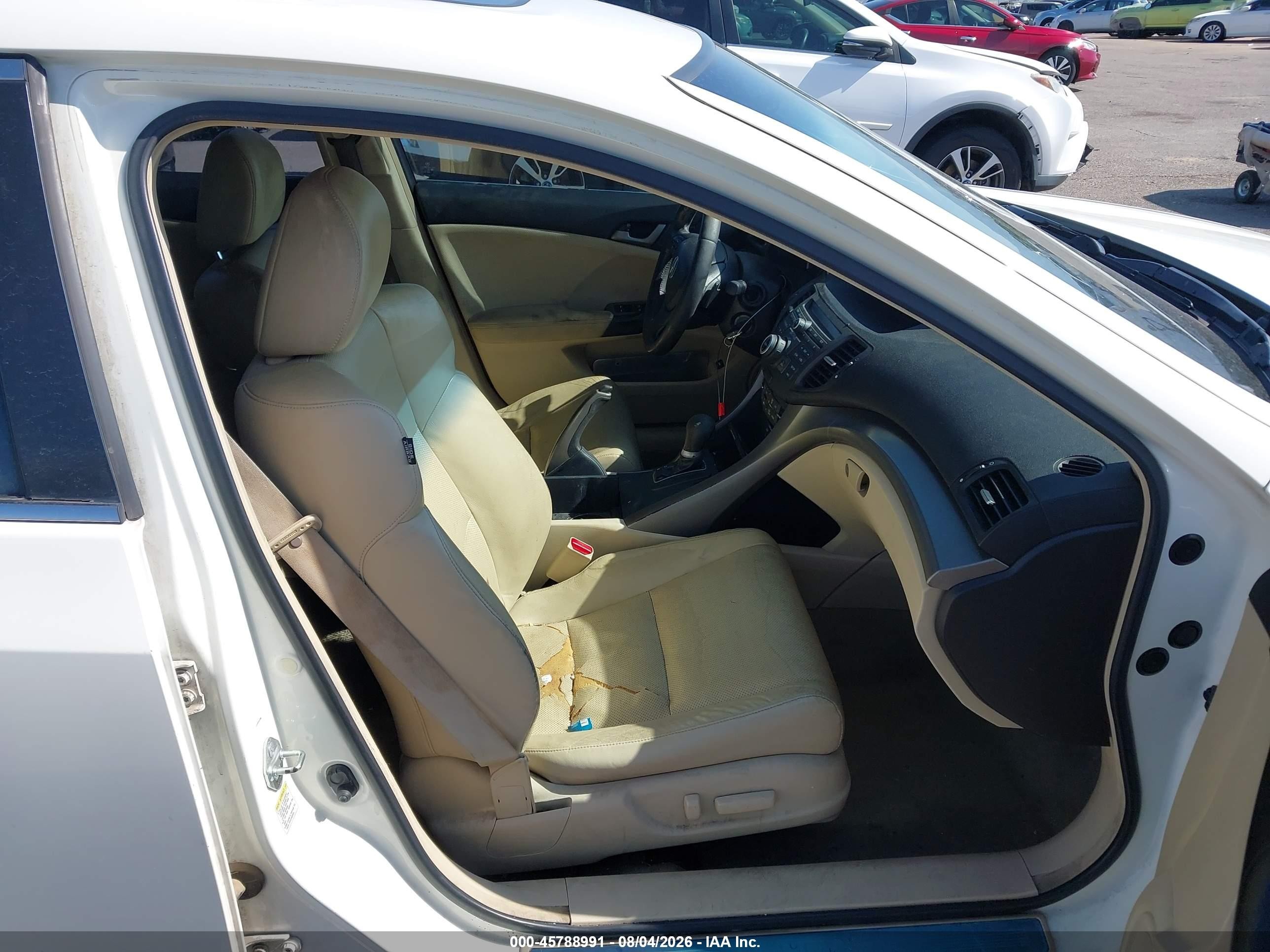 2010 Acura Tsx 2.4 Белый vin: JH4CU2F68AC041077