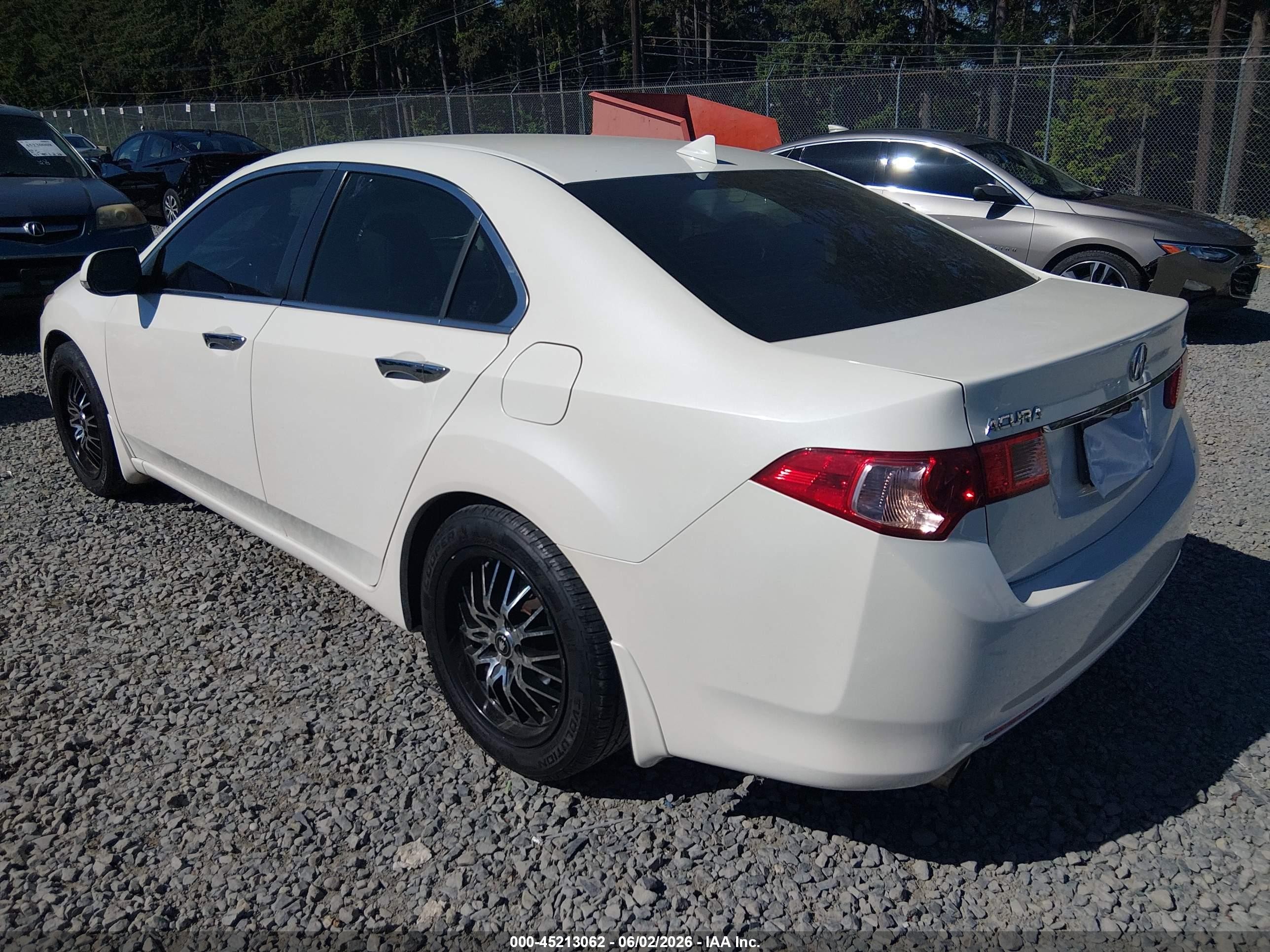 2011 Acura Tsx 2.4 White vin: JH4CU2F68BC003799
