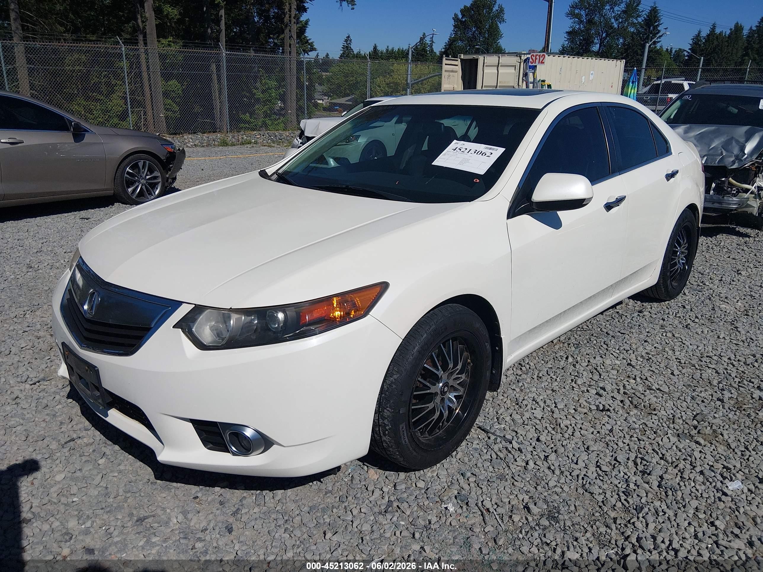 2011 Acura Tsx 2.4 White vin: JH4CU2F68BC003799
