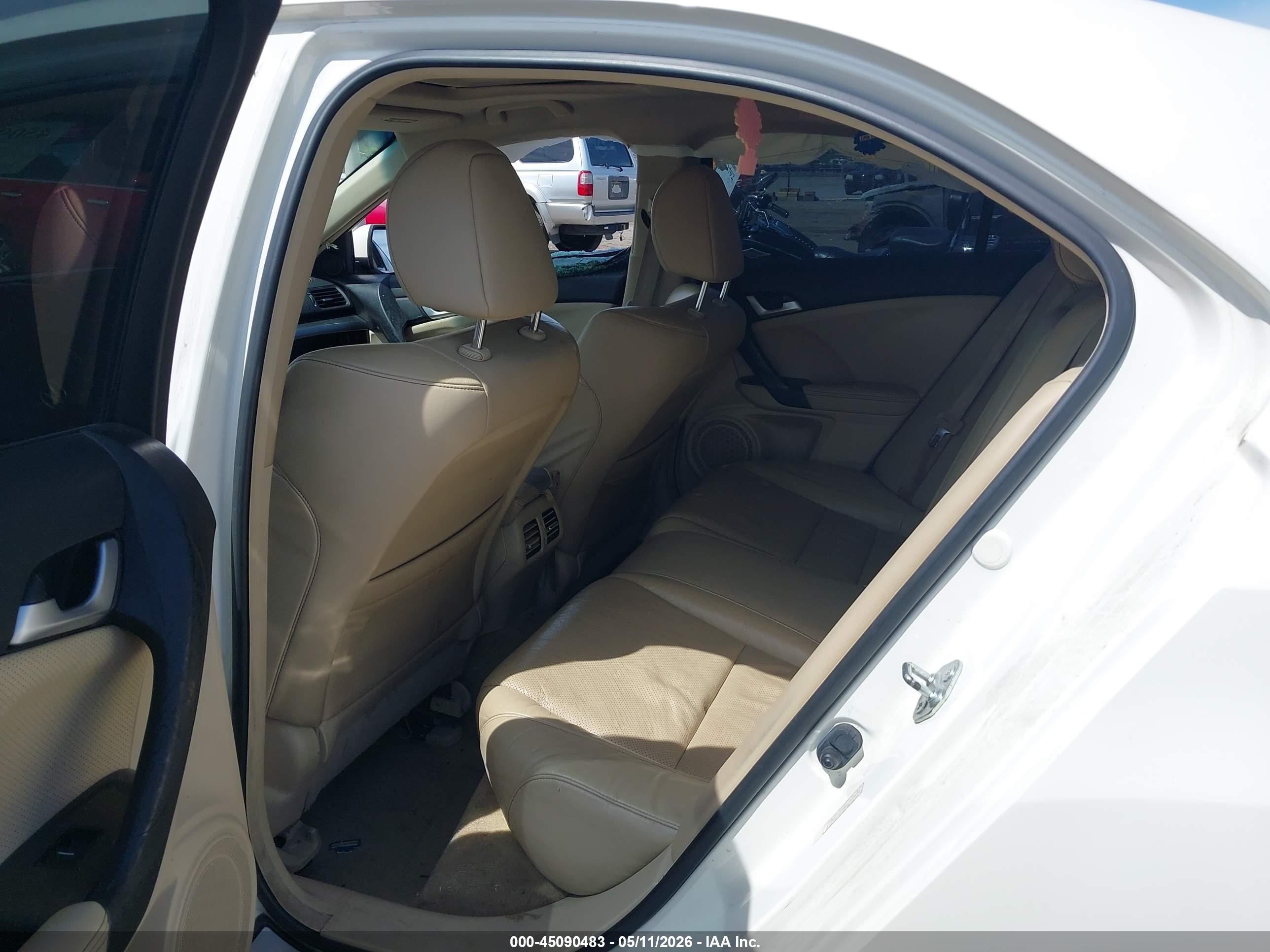 2011 Acura Tsx 2.4 White vin: JH4CU2F68BC015290