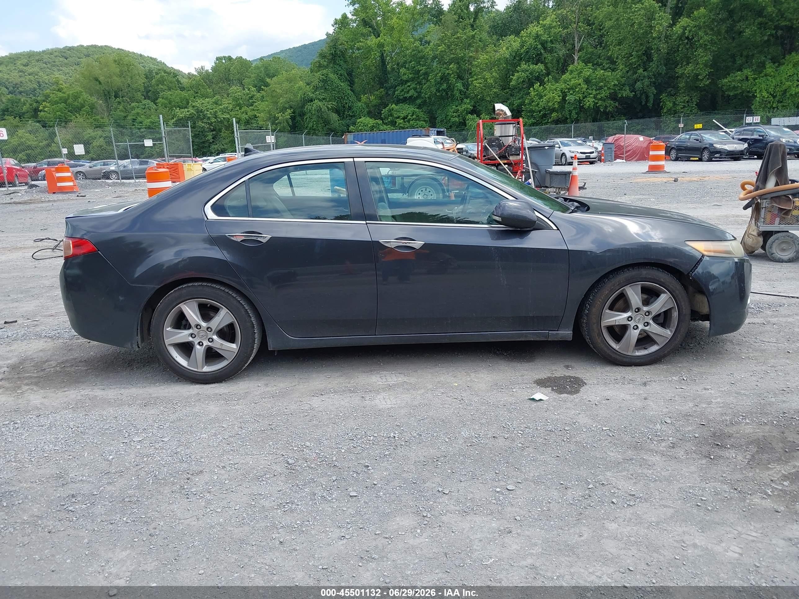 2011 Acura Tsx 2.4 Серый vin: JH4CU2F68BC015712