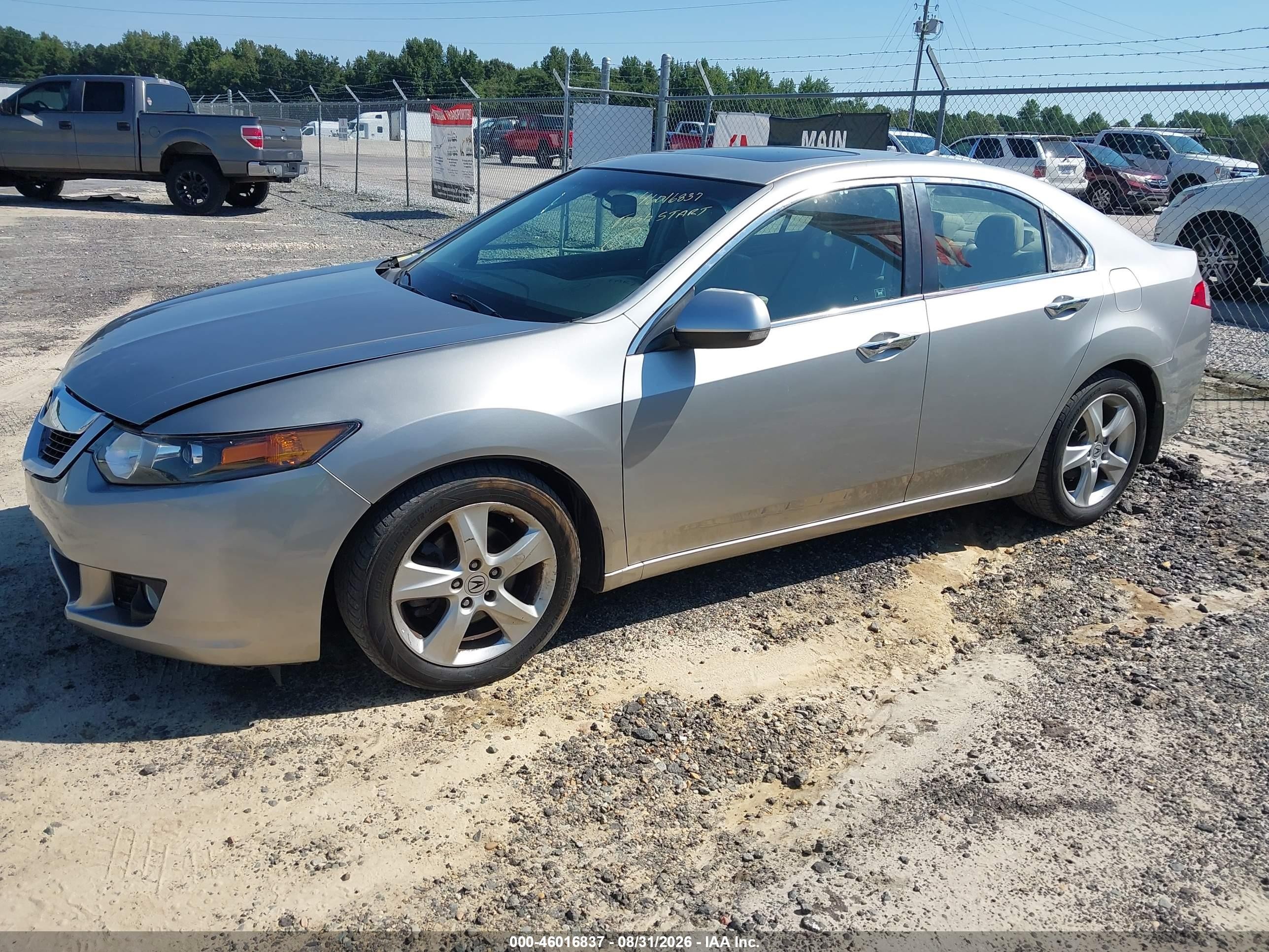 2010 Acura Tsx 2.4 Silver vin: JH4CU2F69AC005110