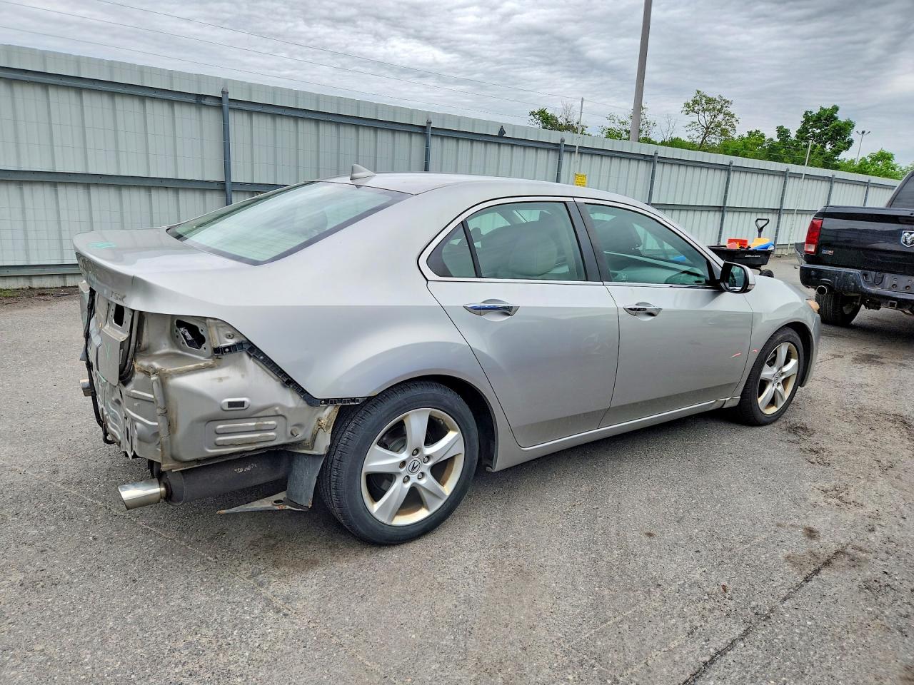 2010 Acura Tsx Серебряный vin: JH4CU2F69AC005625