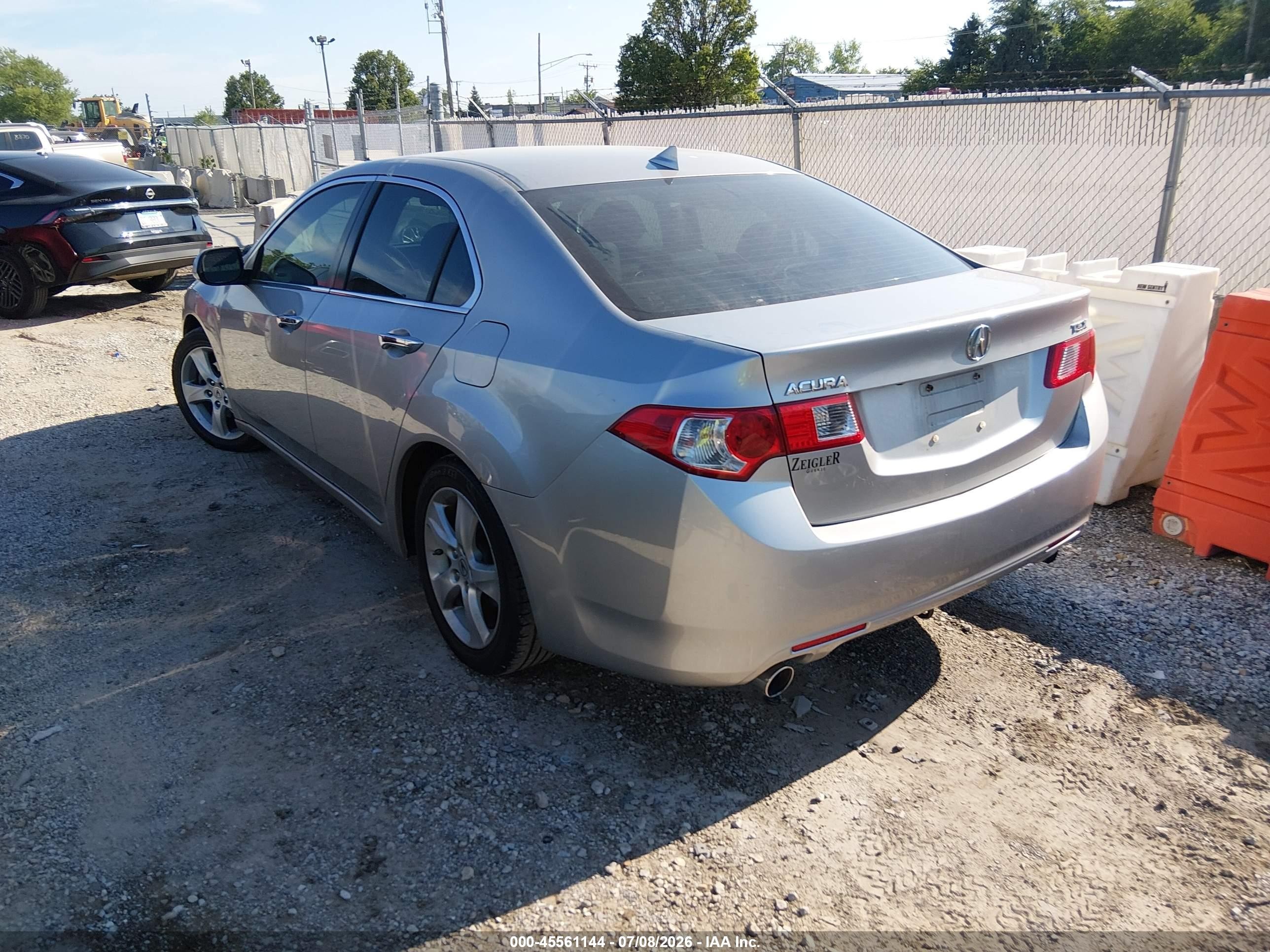 2010 Acura Tsx 2.4 Silver vin: JH4CU2F69AC011053